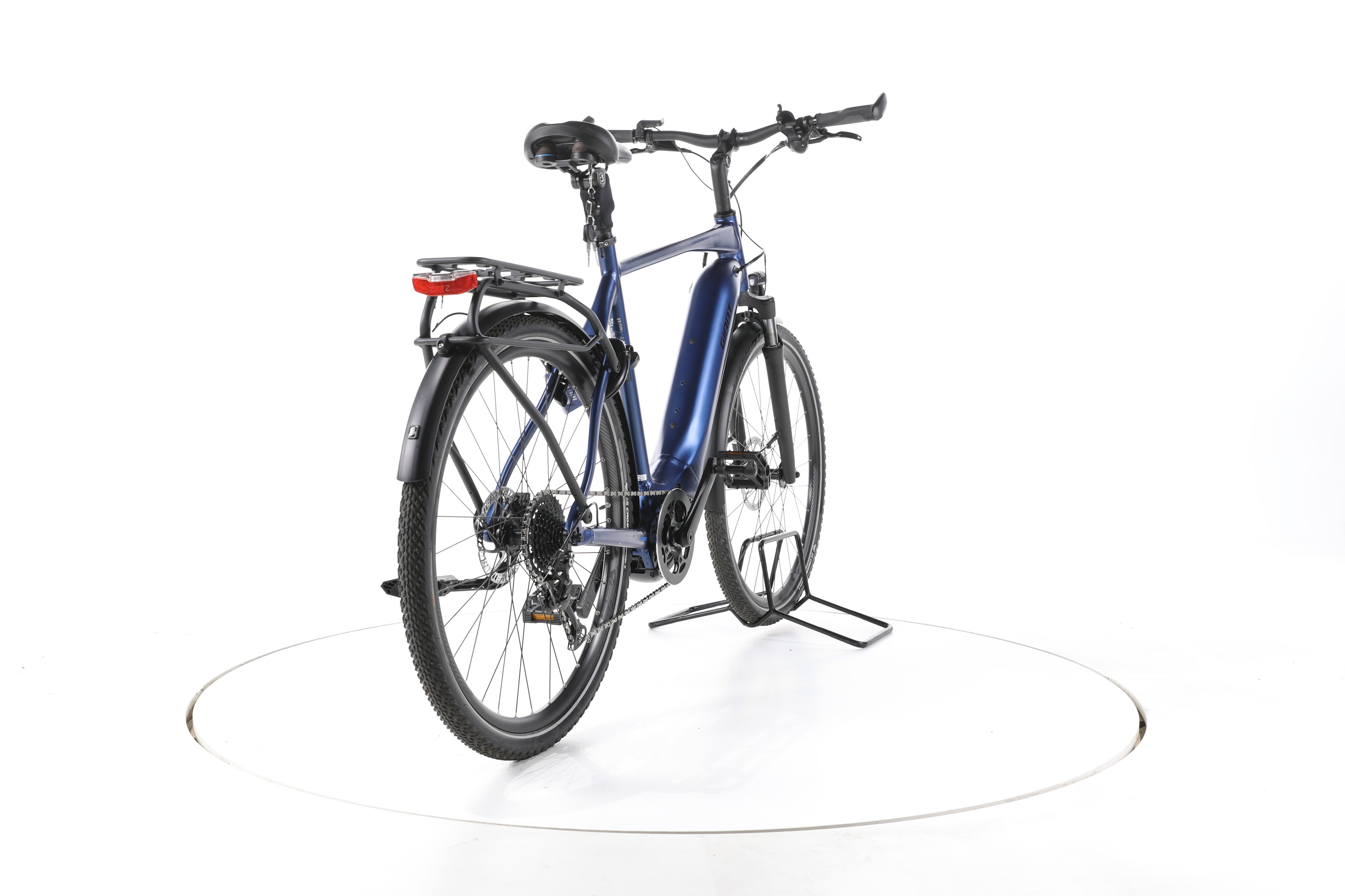 Giant Explore E+ 2 Gents Trekking E-Bike - Image 11