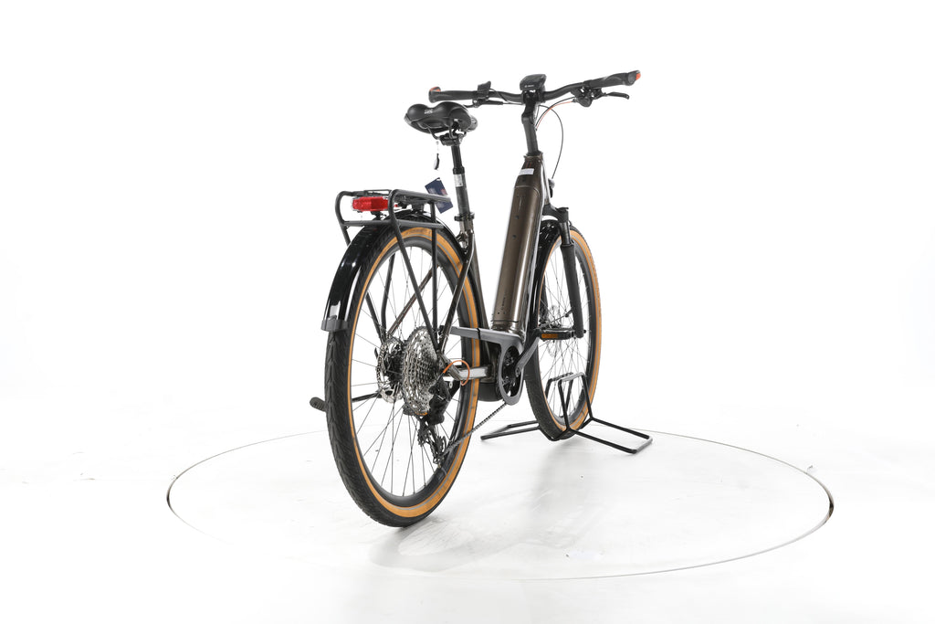 KTM Macina Ultimate Pro Trekking E-Bike Tiefeinsteiger - Image 11