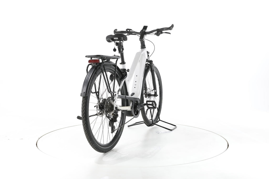 KTM Cento 10 Plus Trekking E-Bike - Image 11