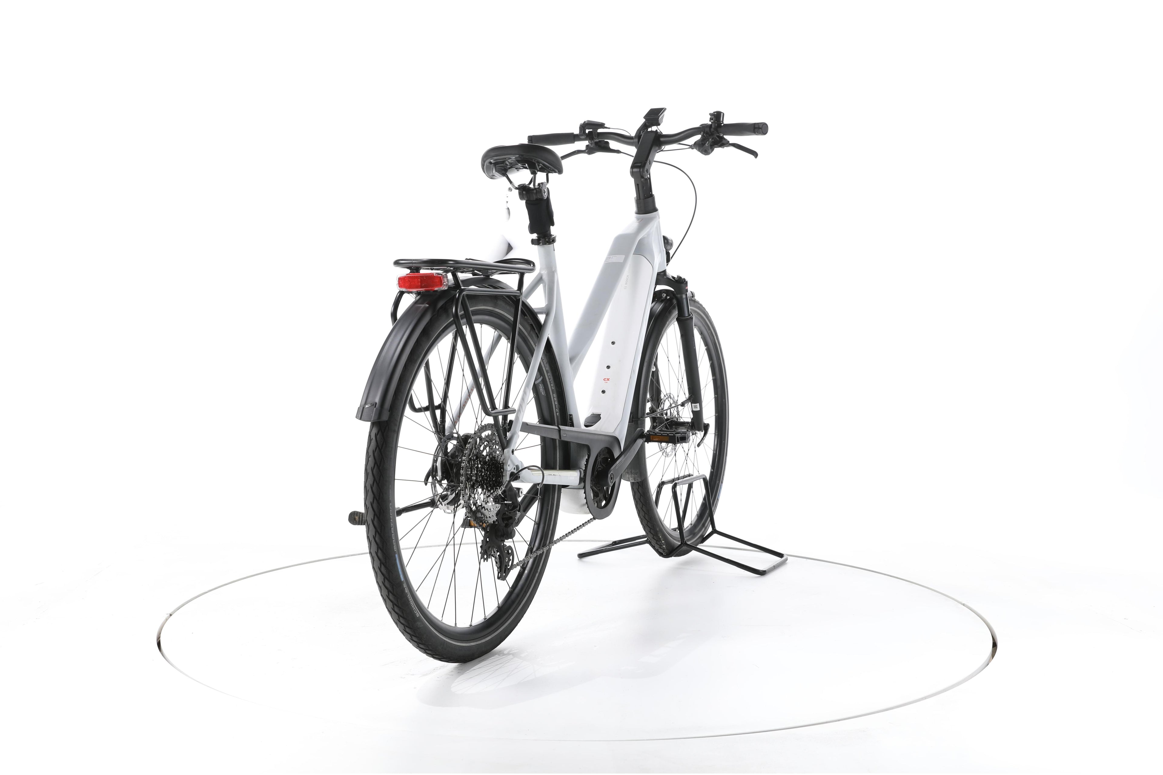 KTM Macina Style PRO Trekking E-Bike - Image 11
