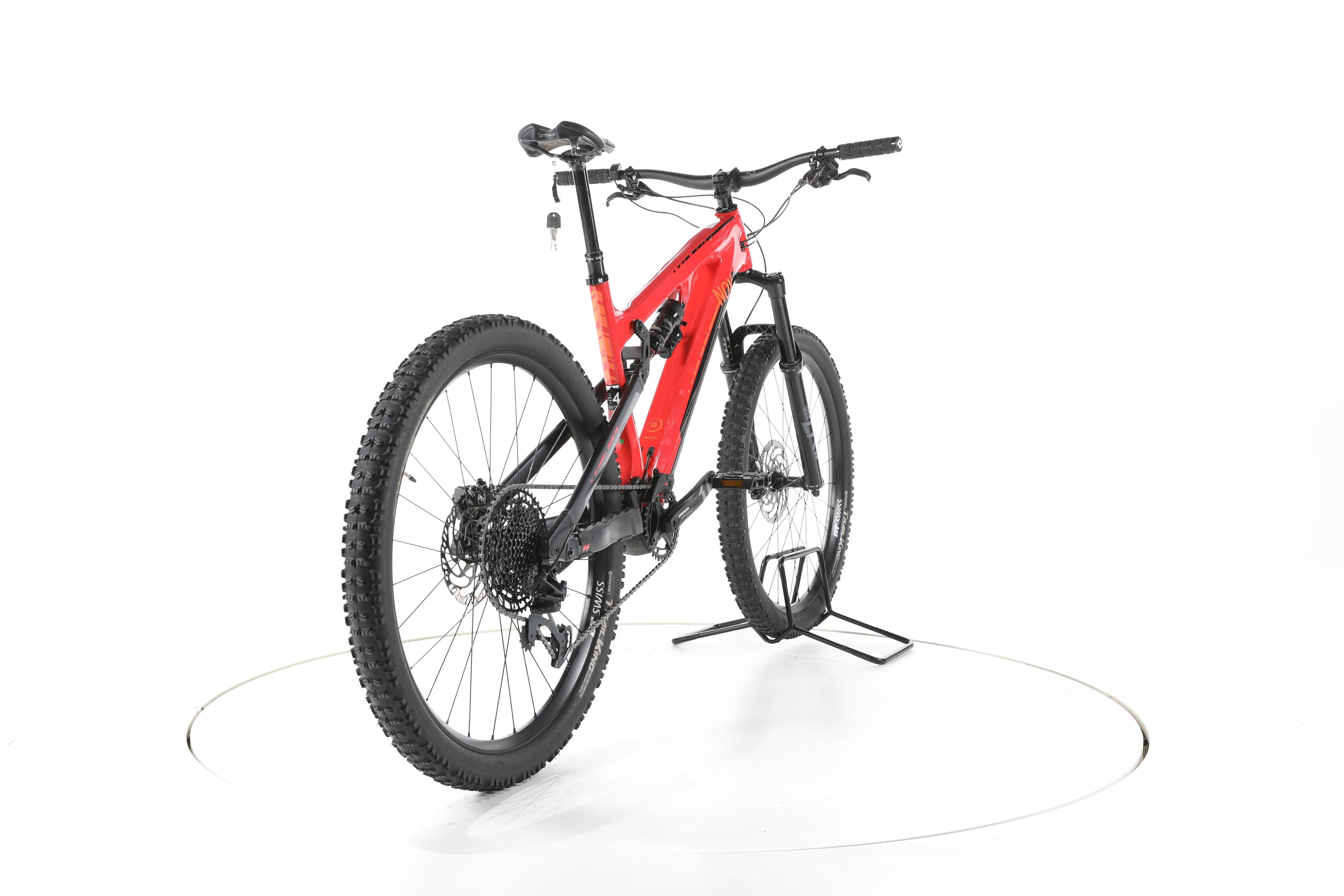 Nox Cycles Helium 2.1 All-M 5.9 Fully E-Bike Carbon - Image 11