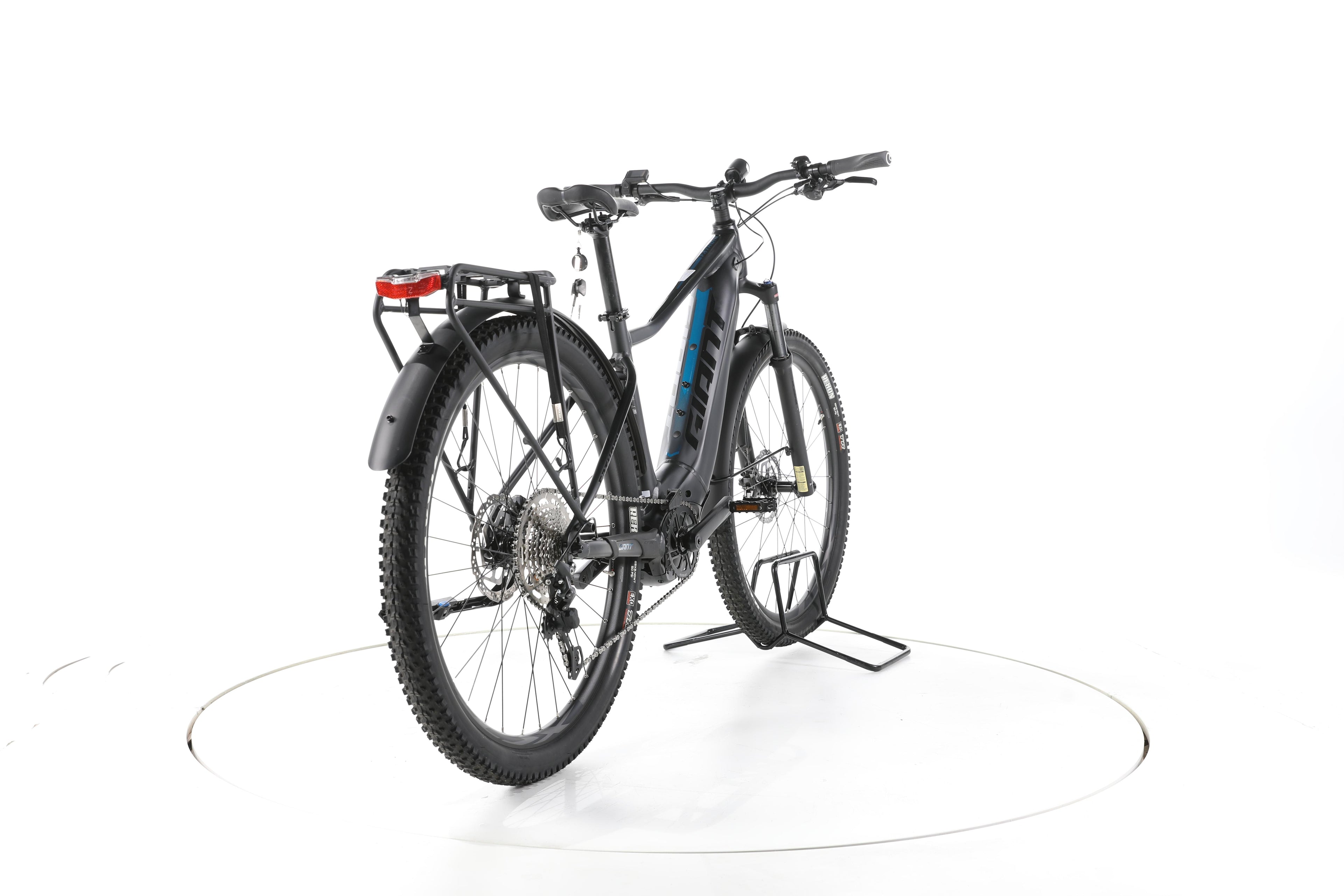 Giant Fathom E+ EX Trekking E-Bike - Image 11