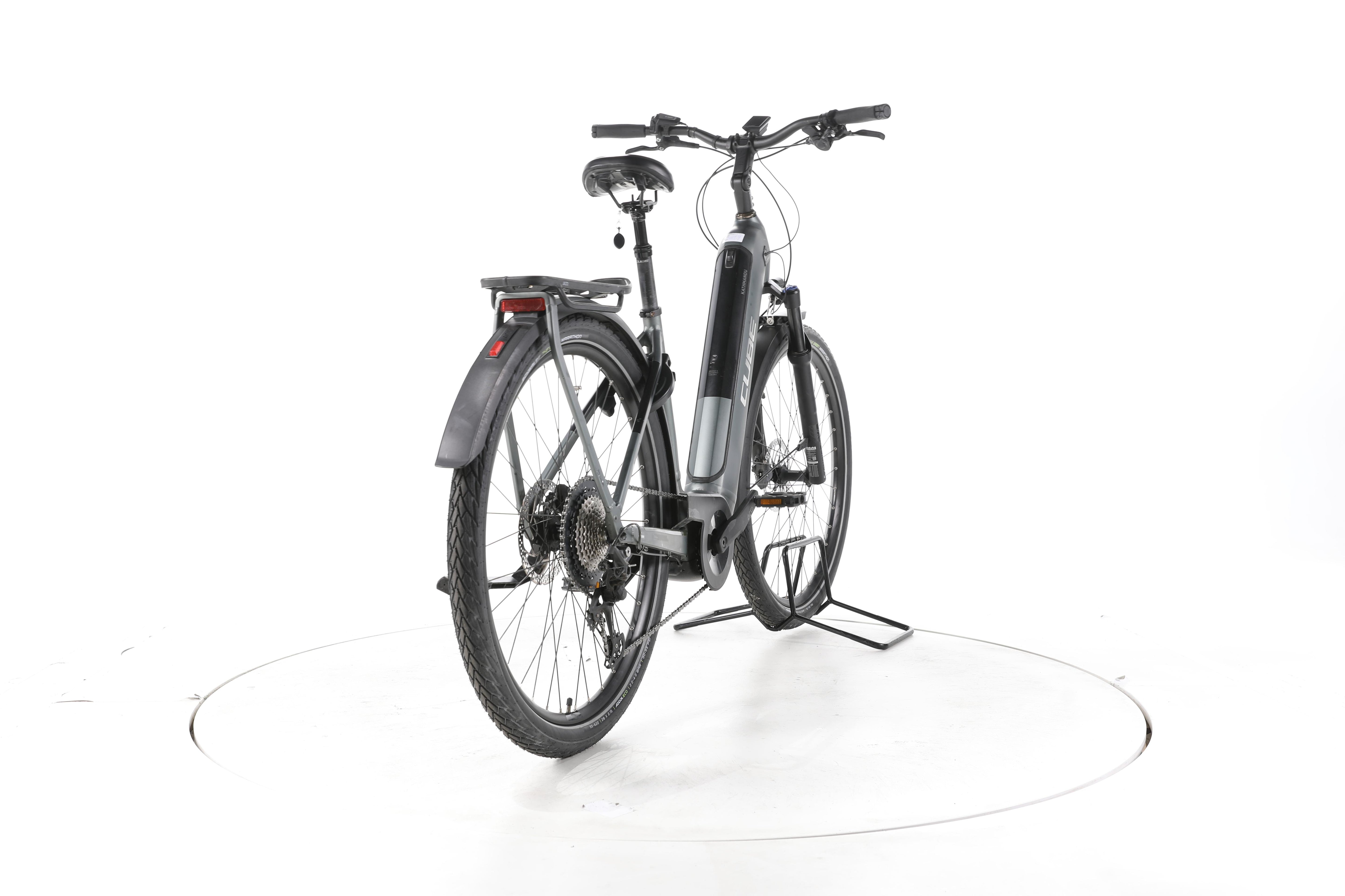 Cube Kathmandu Hybrid Pro Trekking E-Bike Tiefeinsteiger - Image 11