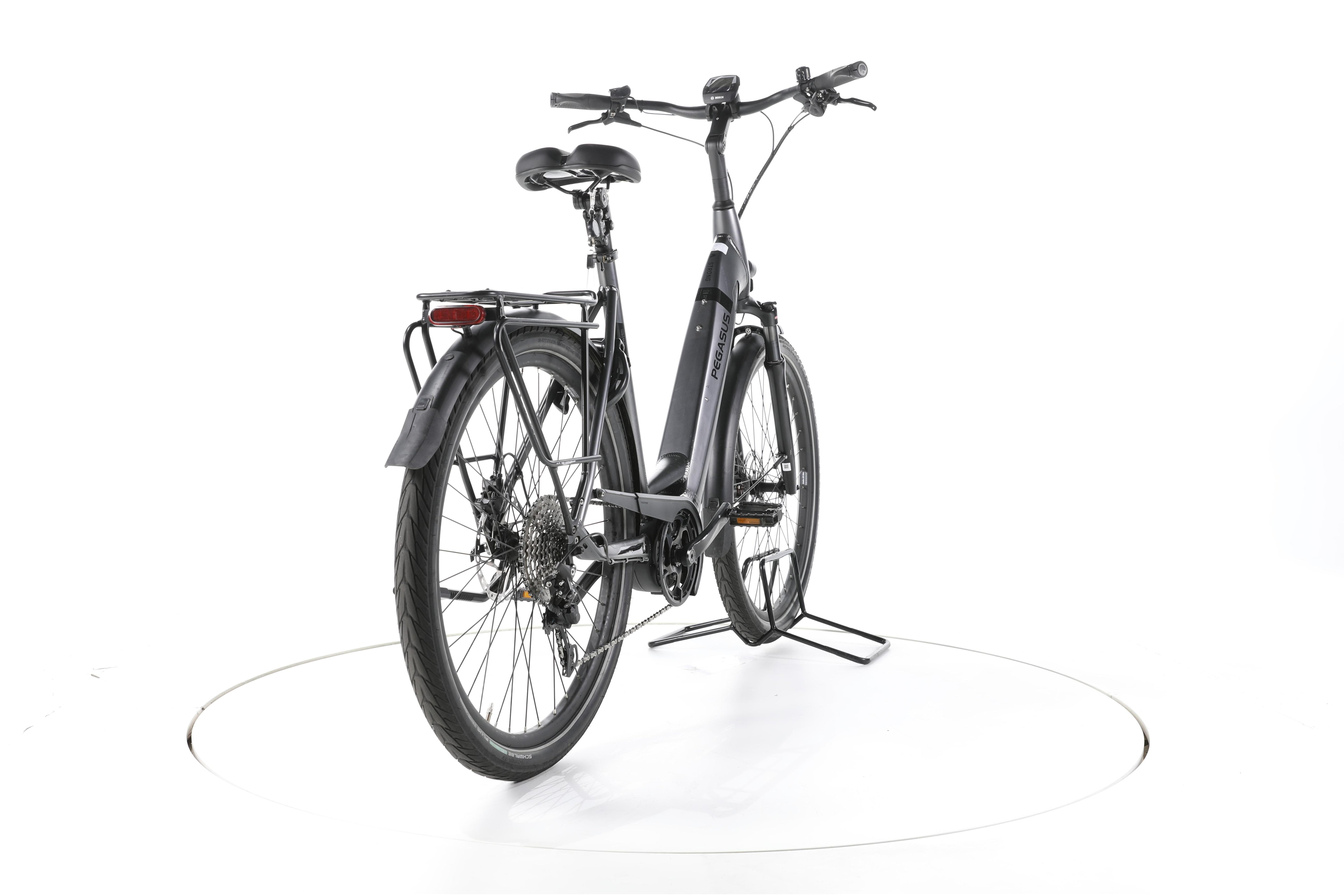 Pegasus Strong EVO 10 Trekking E-Bike Tiefeinsteiger - Image 11