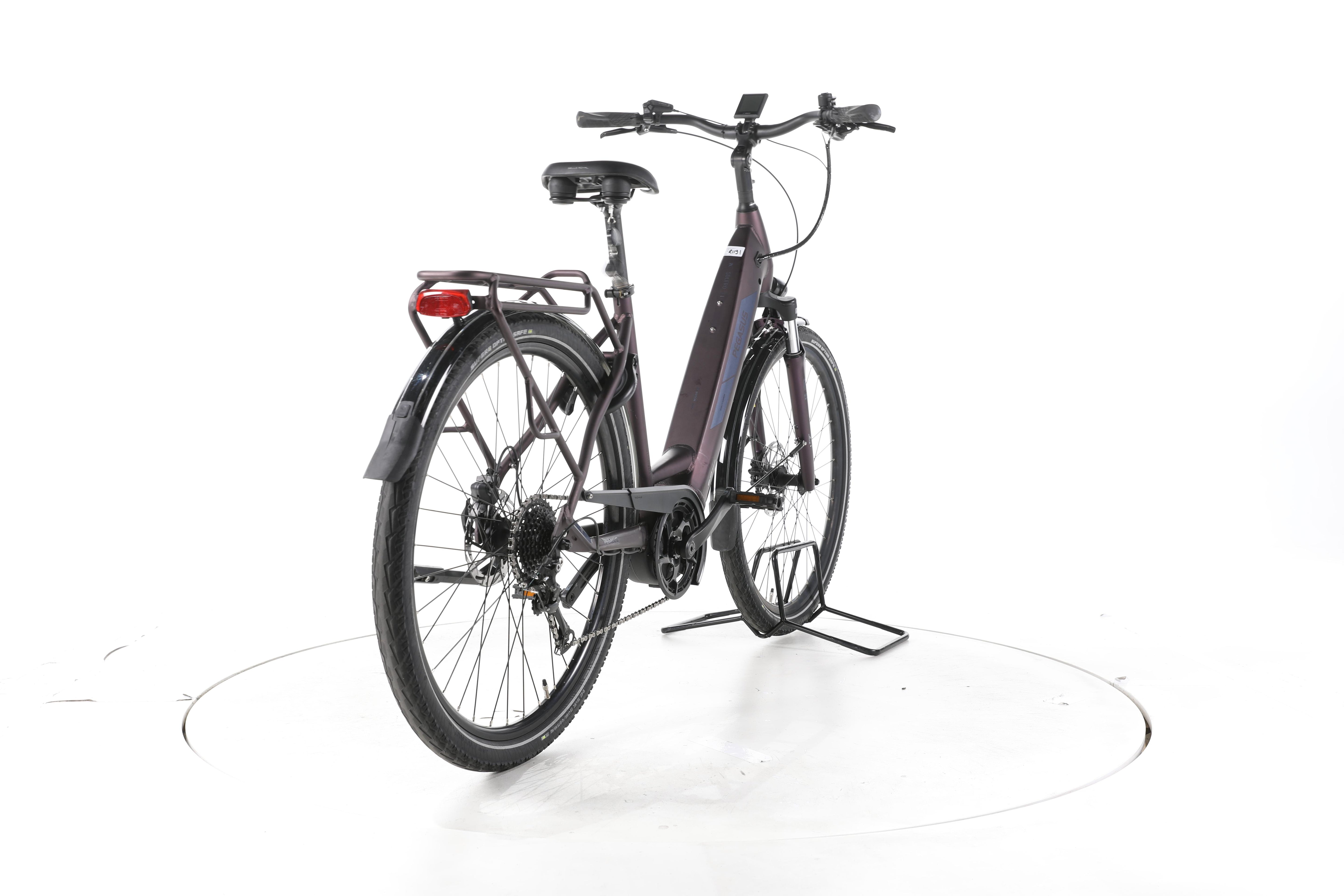 Pegasus Solero EVO 9 Trekking E-Bike Tiefeinsteiger - Image 11