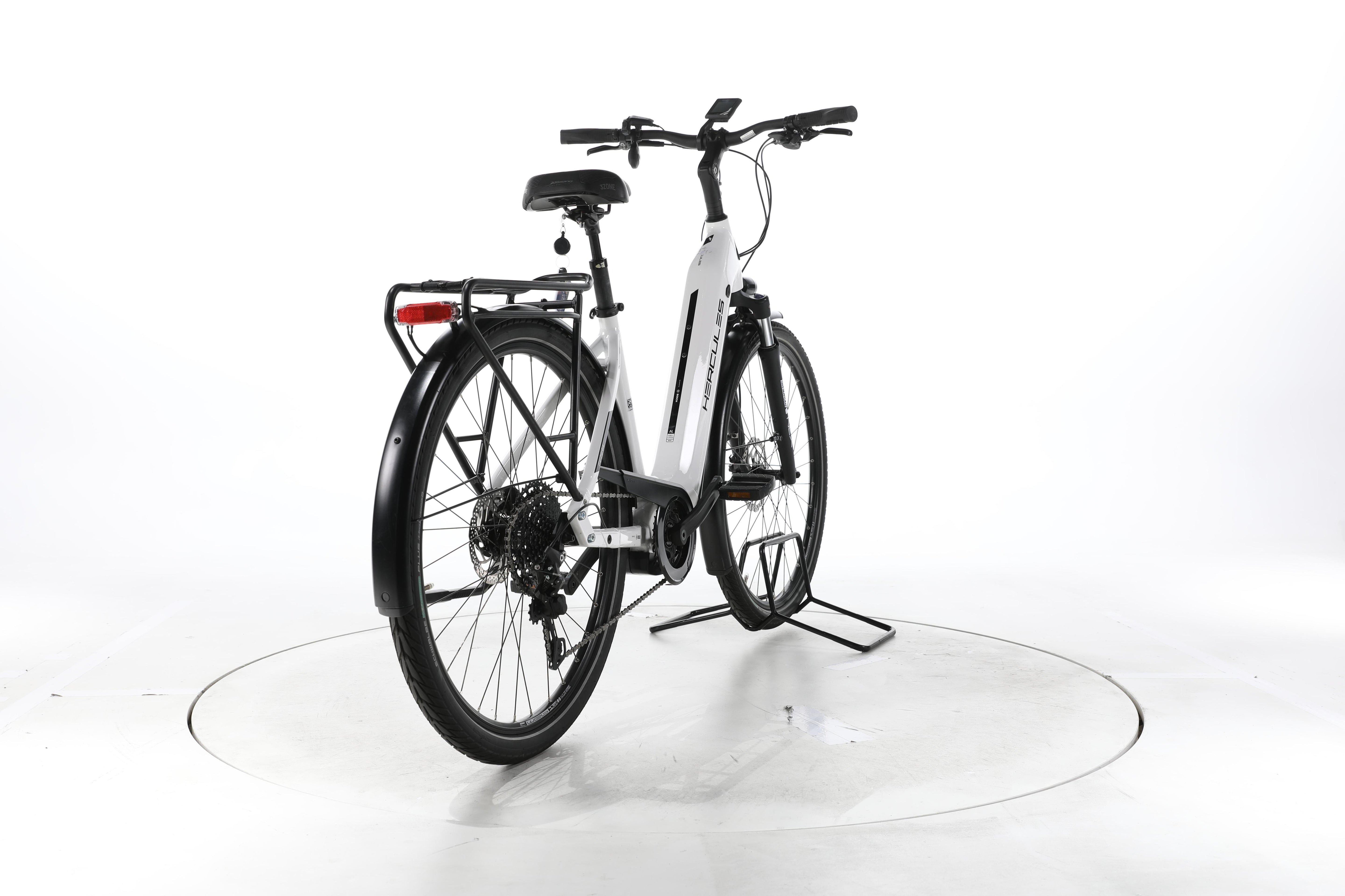 Hercules Futura Sport I-10 Trekking E-Bike Tiefeinsteiger - Image 11