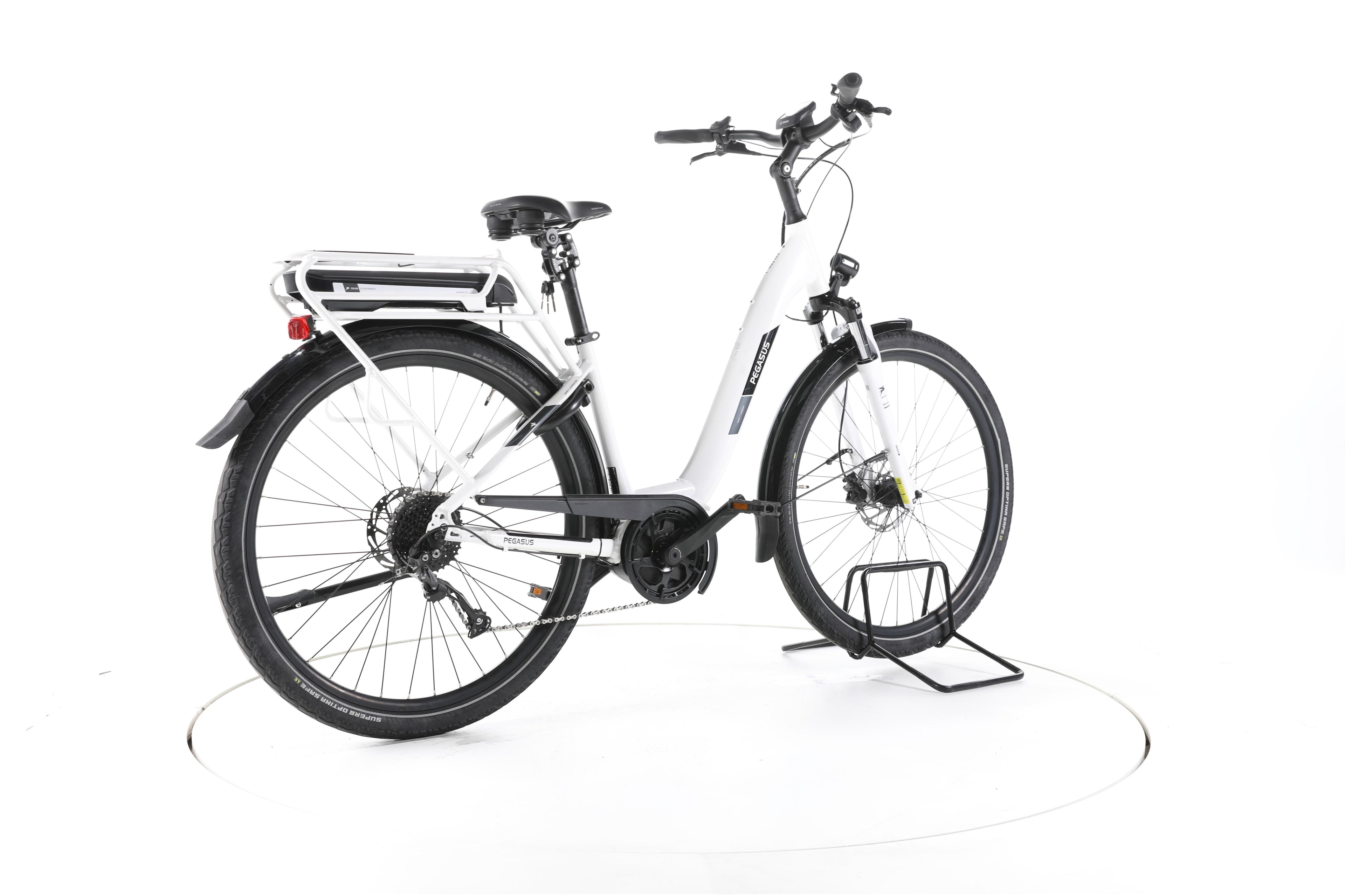 Pegasus Solero E9 Performance Trekking E-Bike Tiefeinsteiger - Image 12