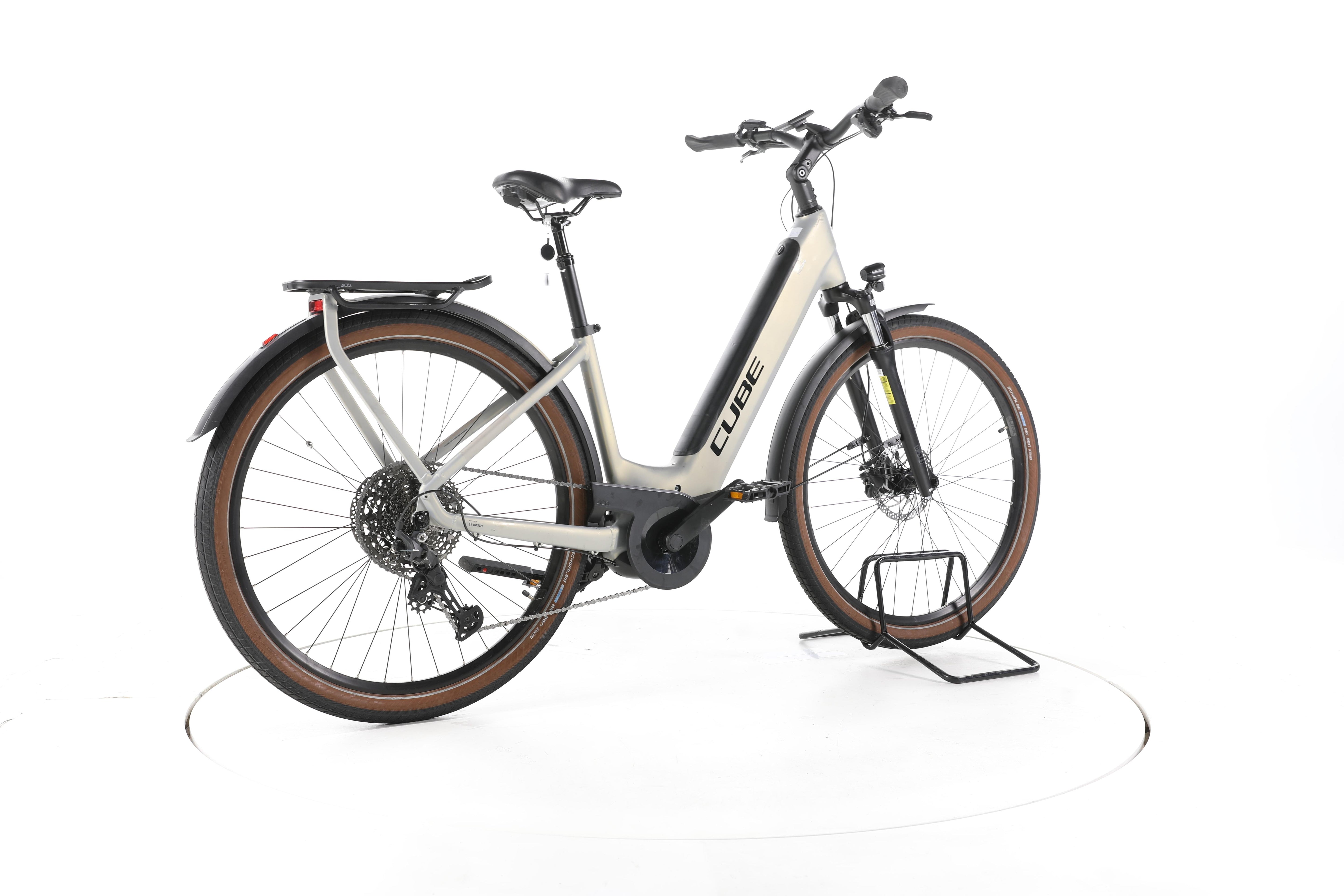 Cube Touring Hybrid Pro Trekking E-Bike Tiefeinsteiger 2024 - Image 12