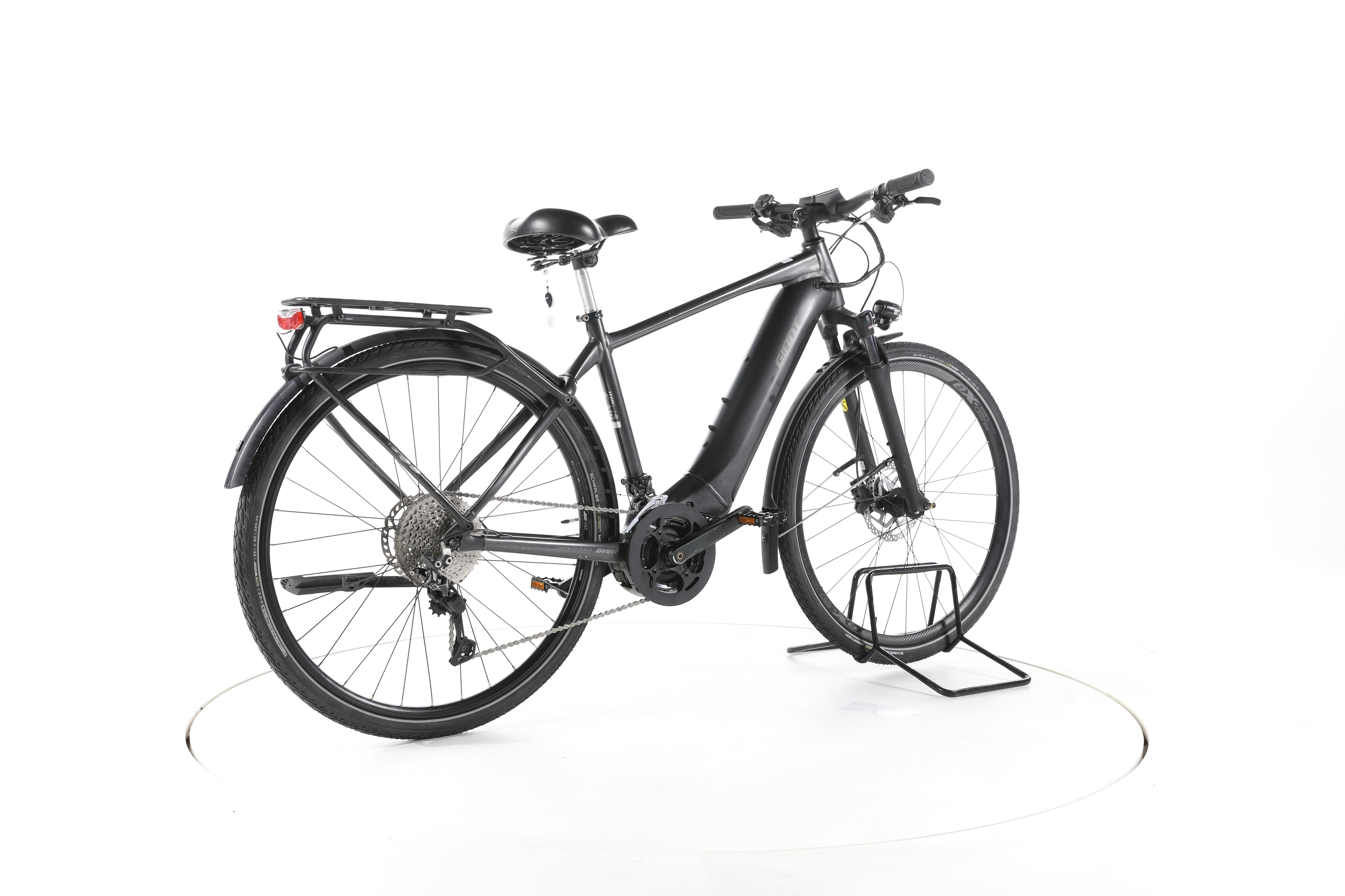 Giant Explore E+ 1 Trekking E-Bike - Image 12