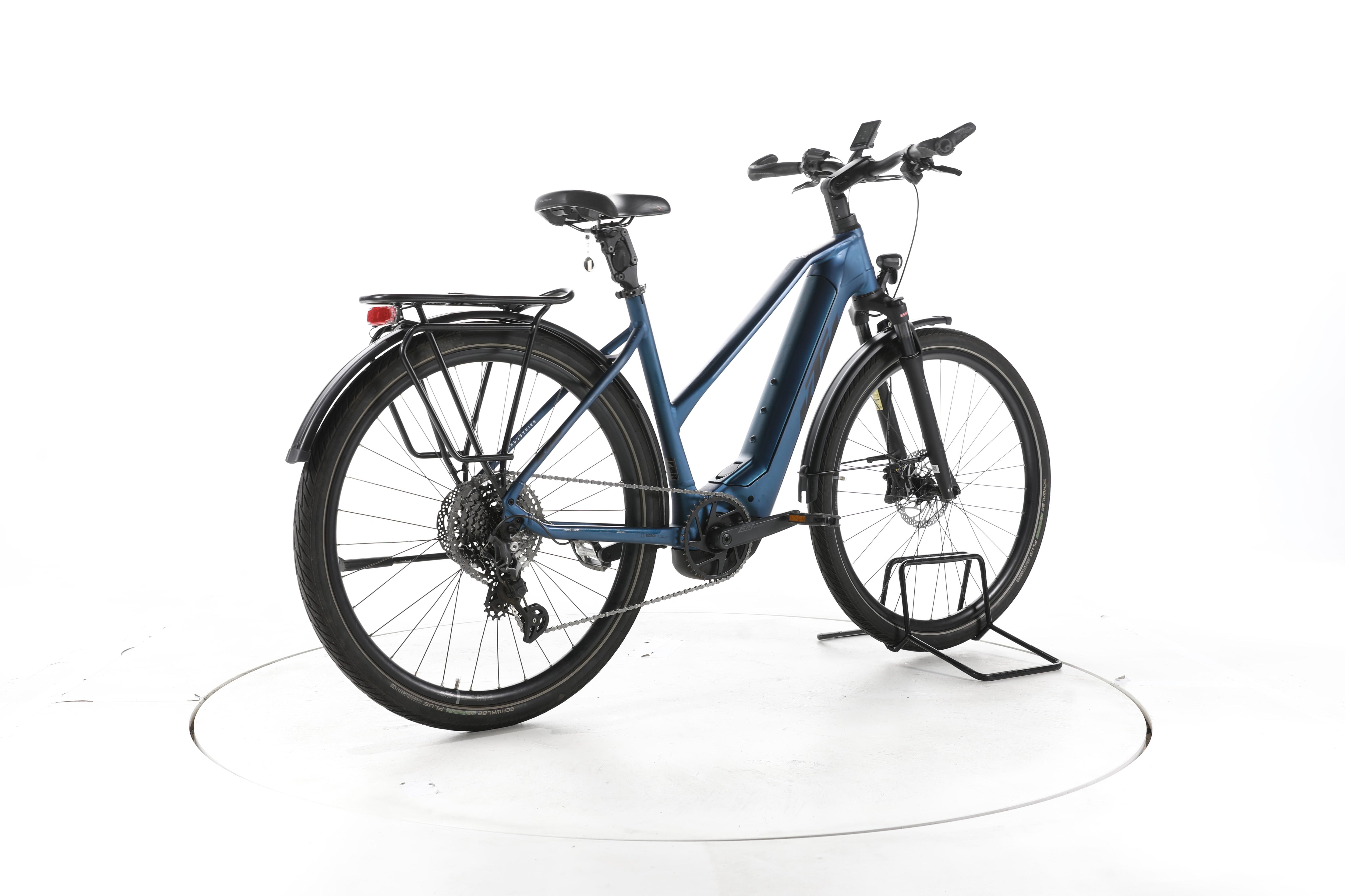 KTM Macina Style 730 Trekking E-Bike - Image 12