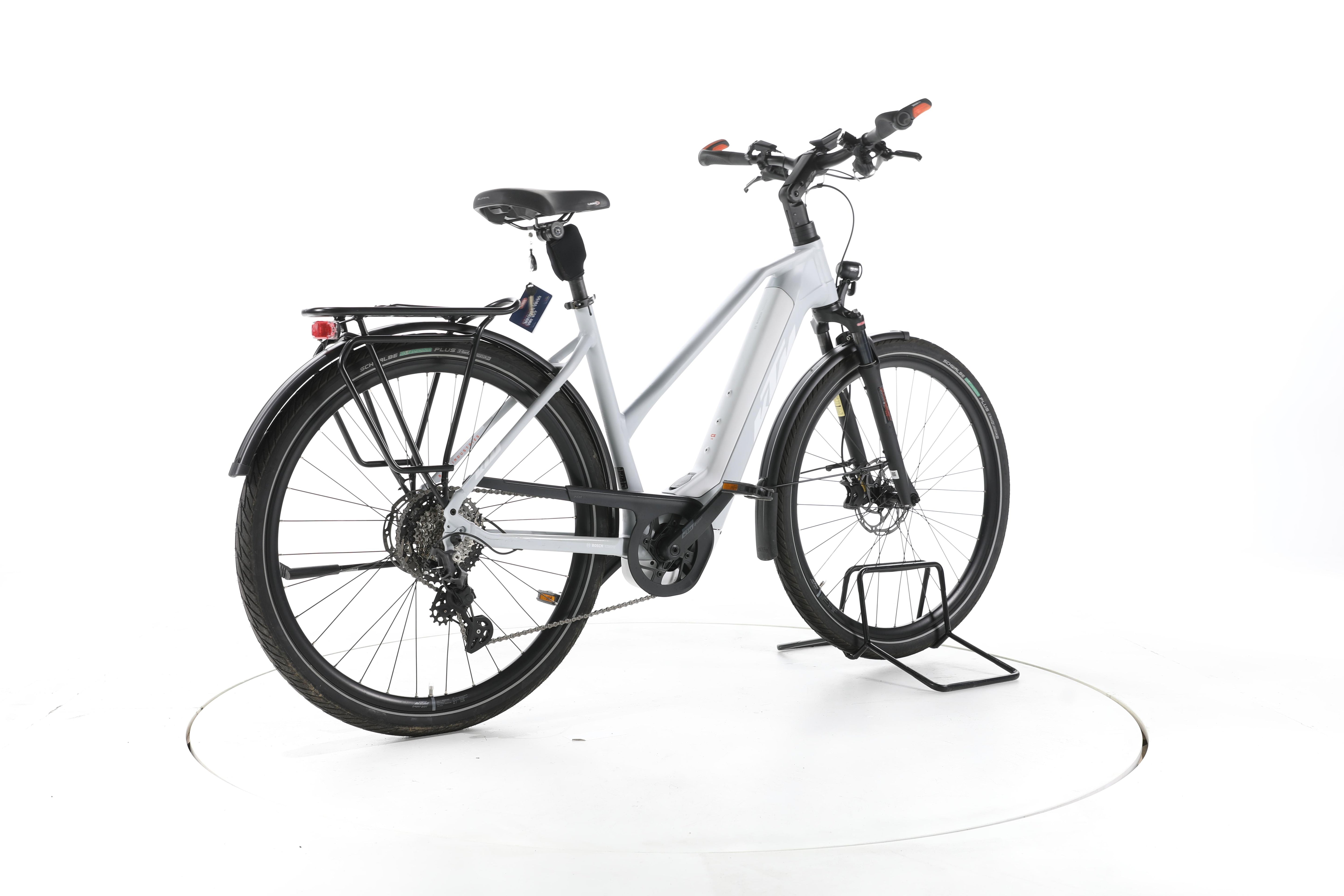 KTM Macina Style Pro Trekking E-Bike - Image 12