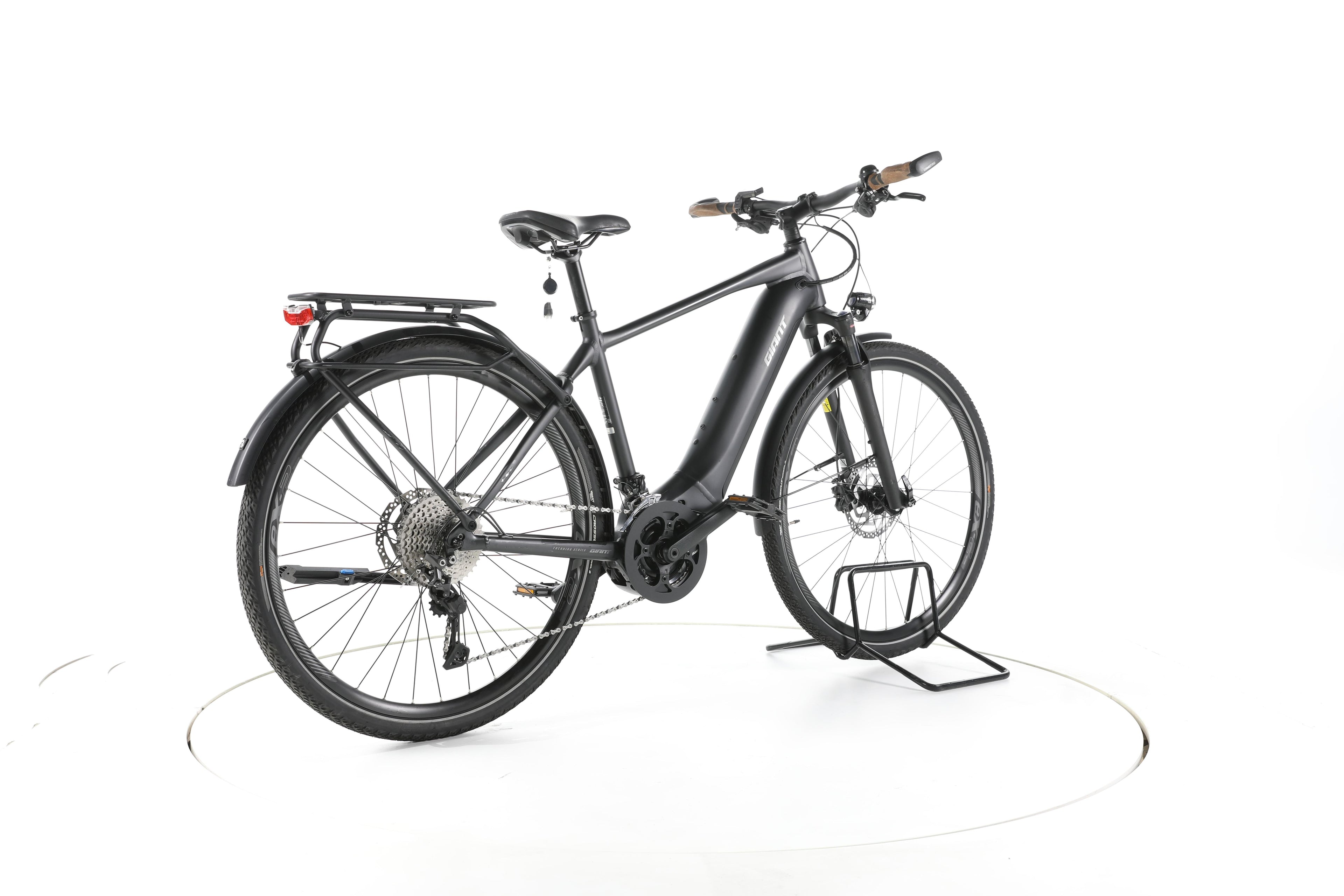 Giant Explore E+1 Trekking E-Bike - Image 12