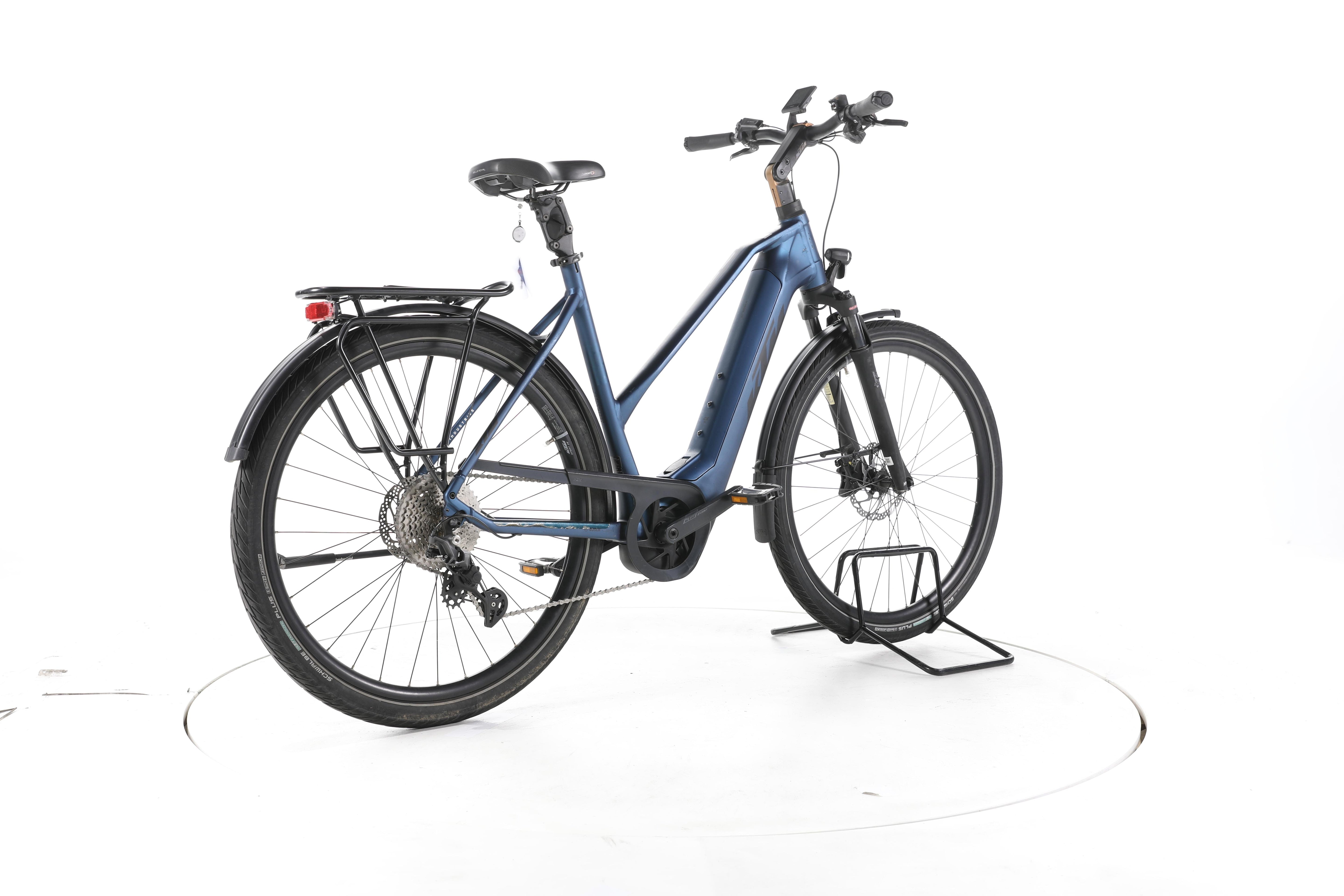 KTM Macina Style 730 Trekking E-Bike - Image 12