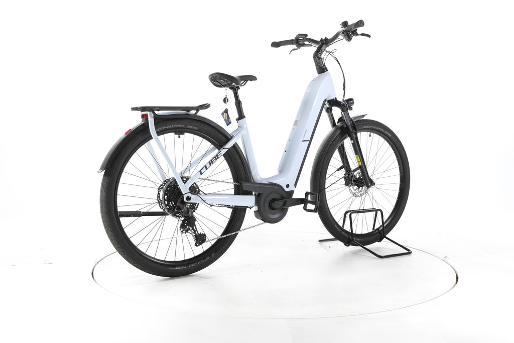 Cube Kathmandu Hybrid ONE Trekking E-Bike Tiefeinsteiger 2025 - Image 12