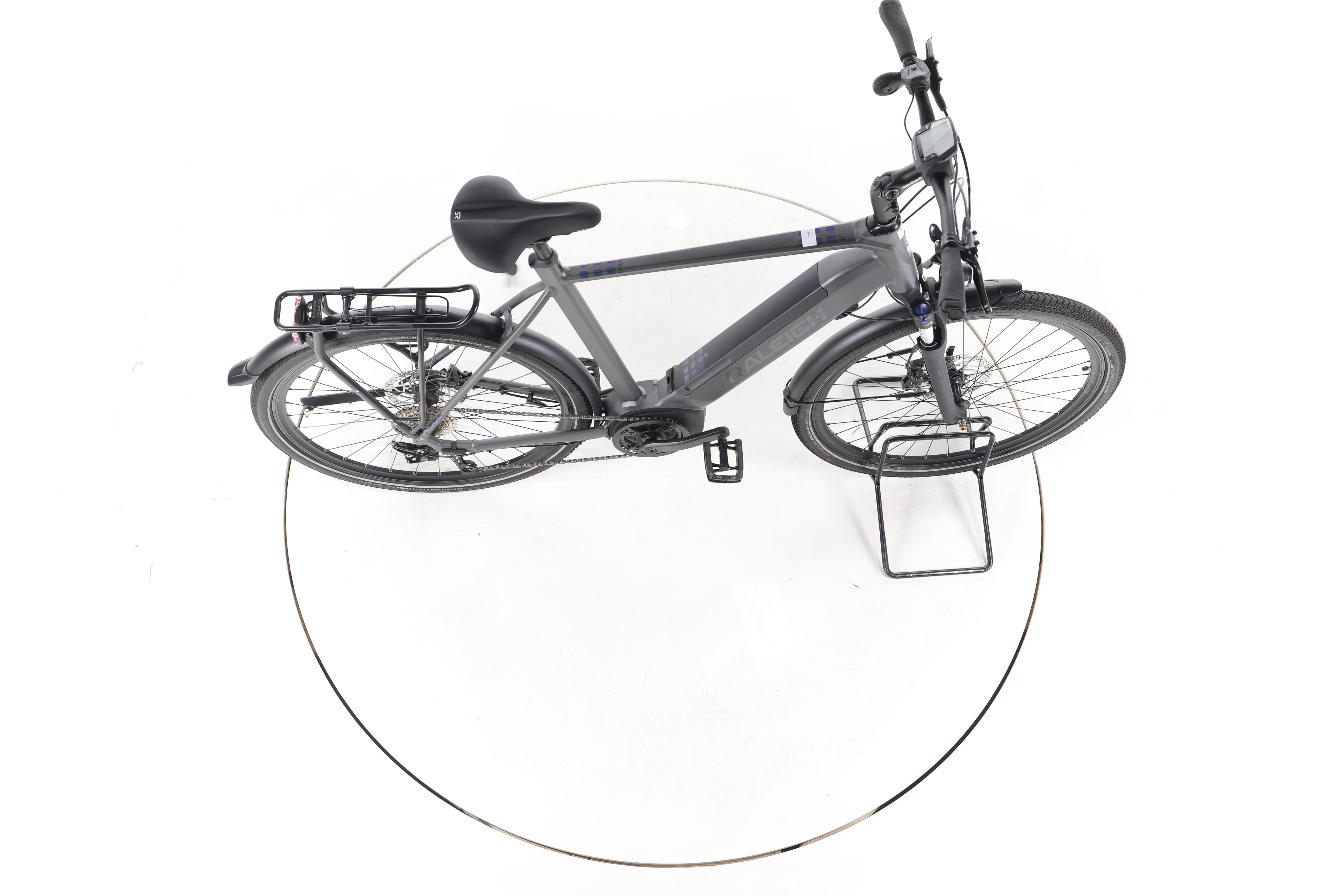 Raleigh Kent 10 Trekking E-Bike - Image 13