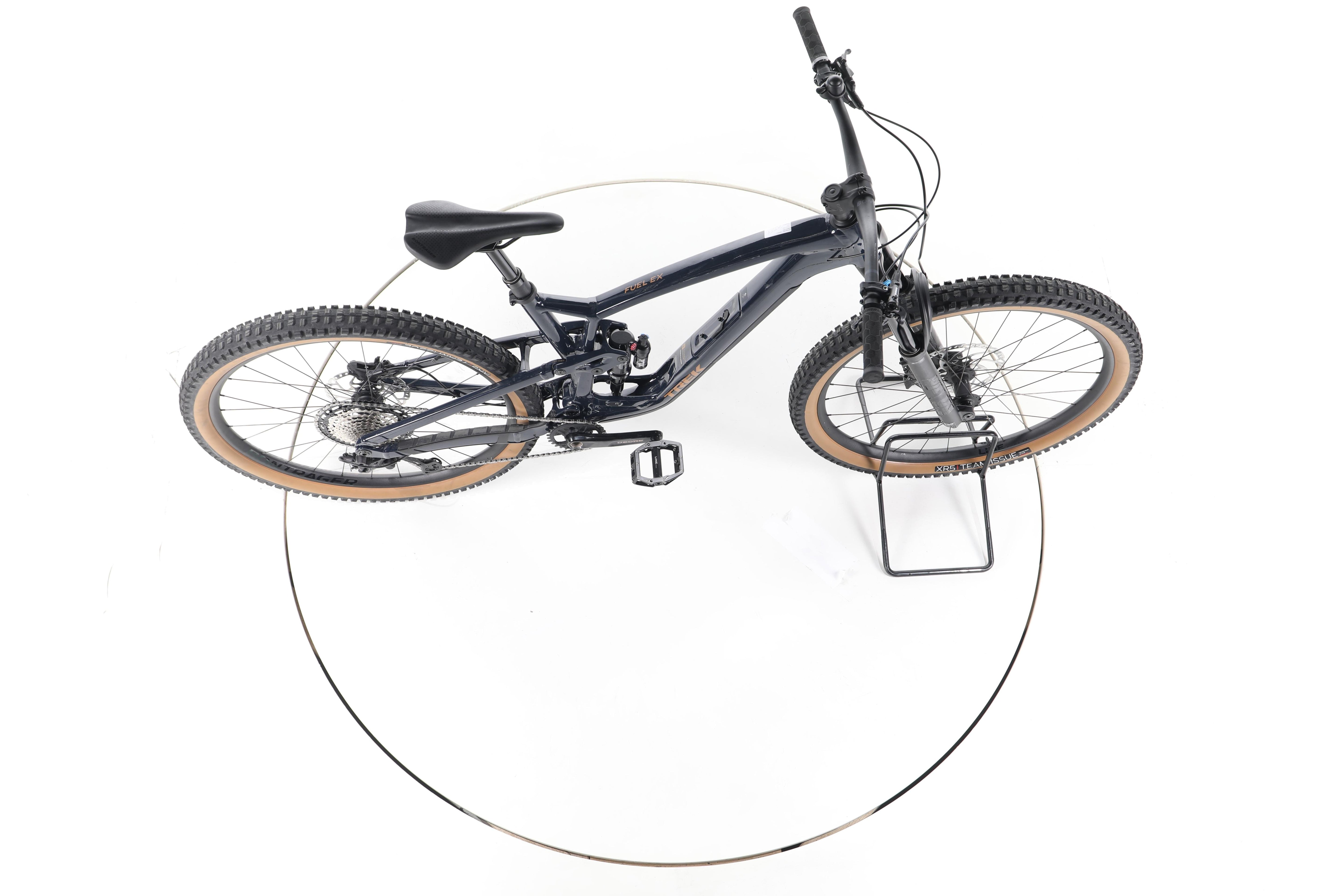 Trek Fuel EX 8 XT Gen 6 - Image 13