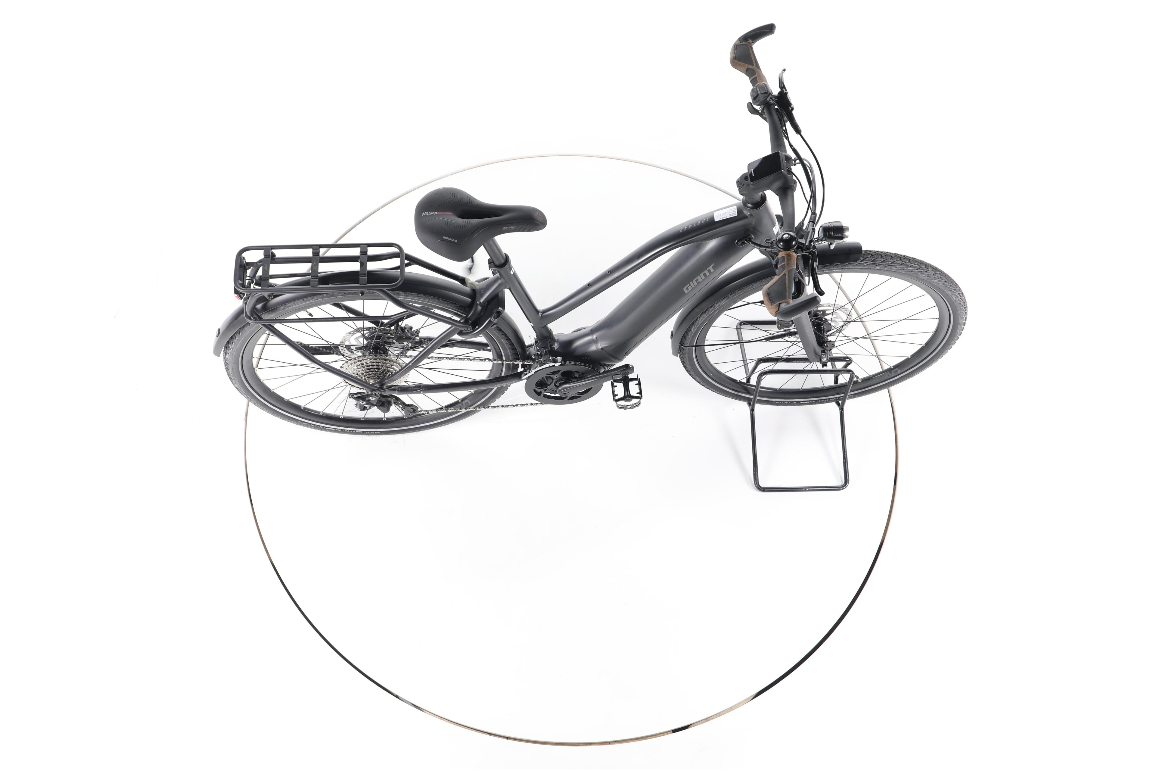 Giant Explore E+ 1 Trekking E-Bike - Image 13