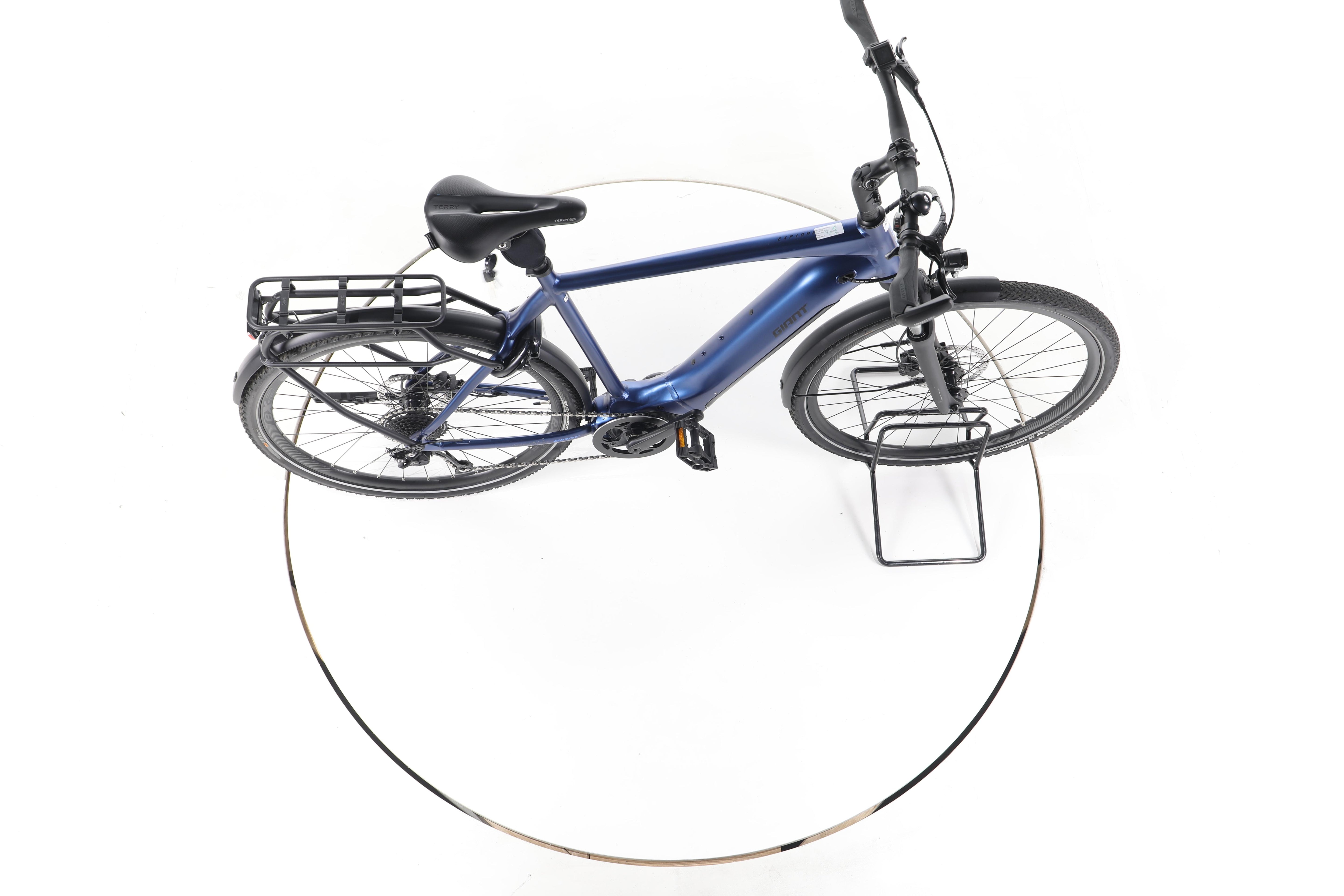Giant Explore E+ 2 Gents Trekking E-Bike - Image 13