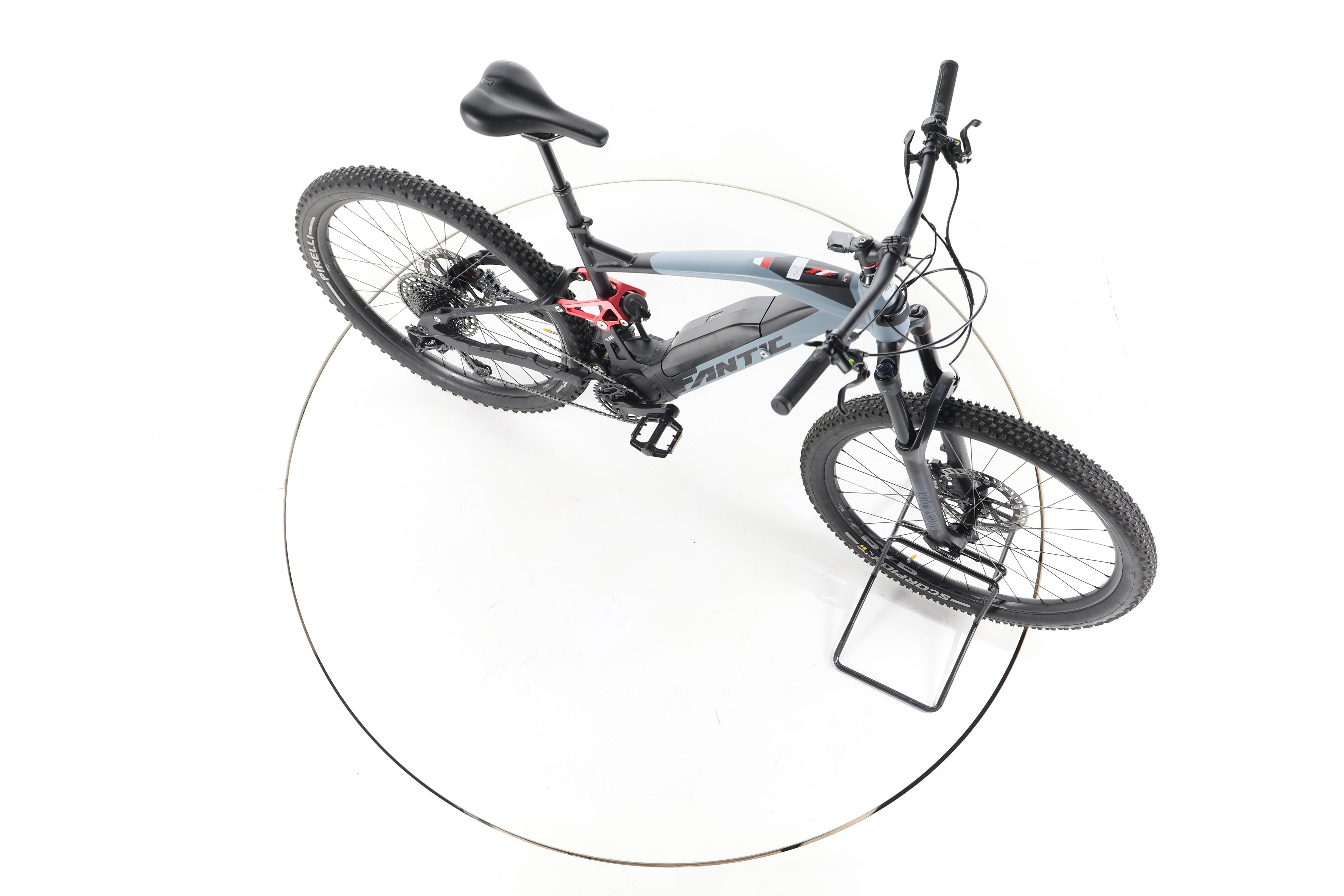 Fantic XTF 1.5 Fully E-Bike - Image 14