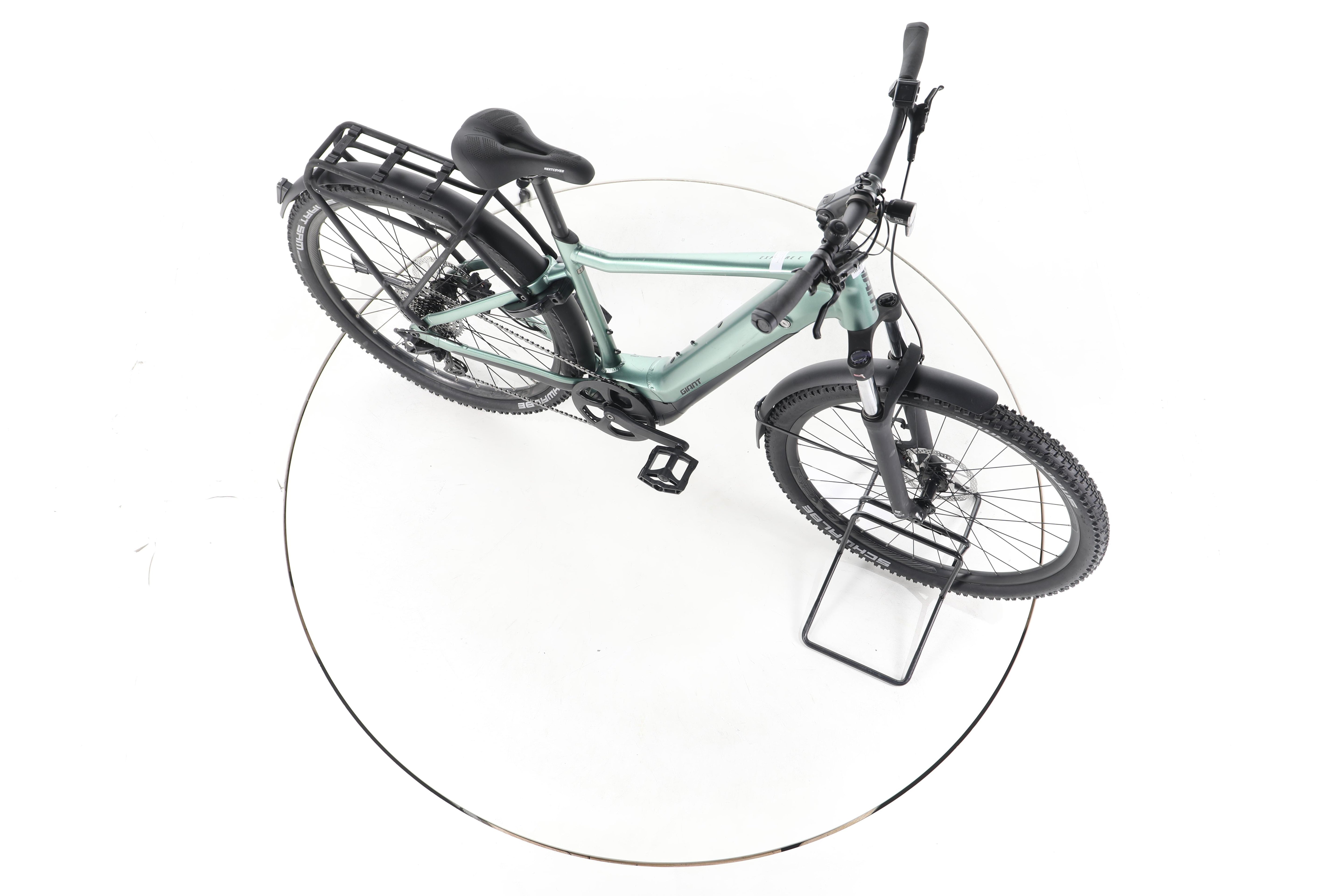 Giant Explore E+ 1 Trekking E-Bike - Image 14