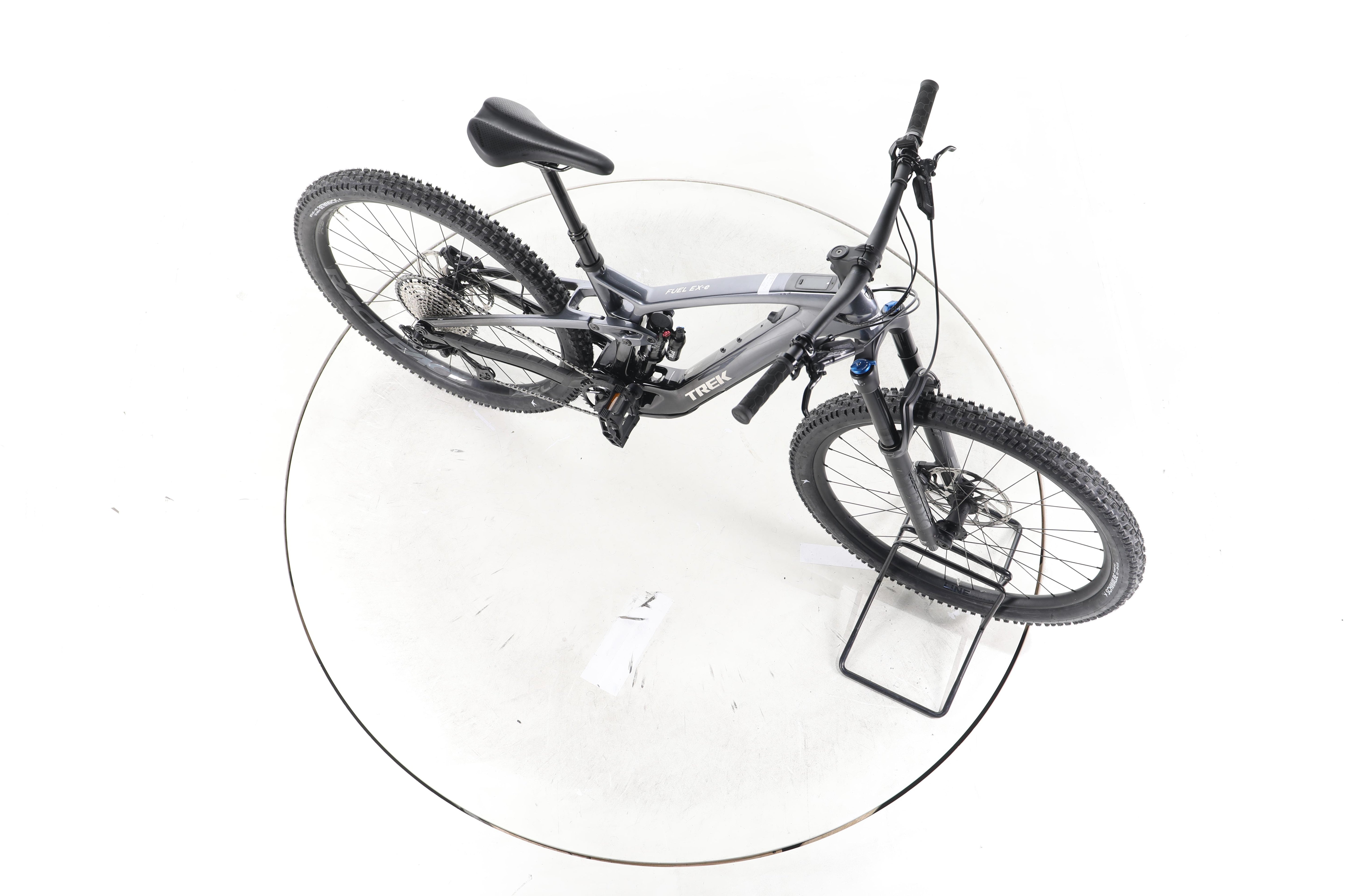 Trek Fuel EXe 9.7 E-Bike Fully Carbon - Image 14