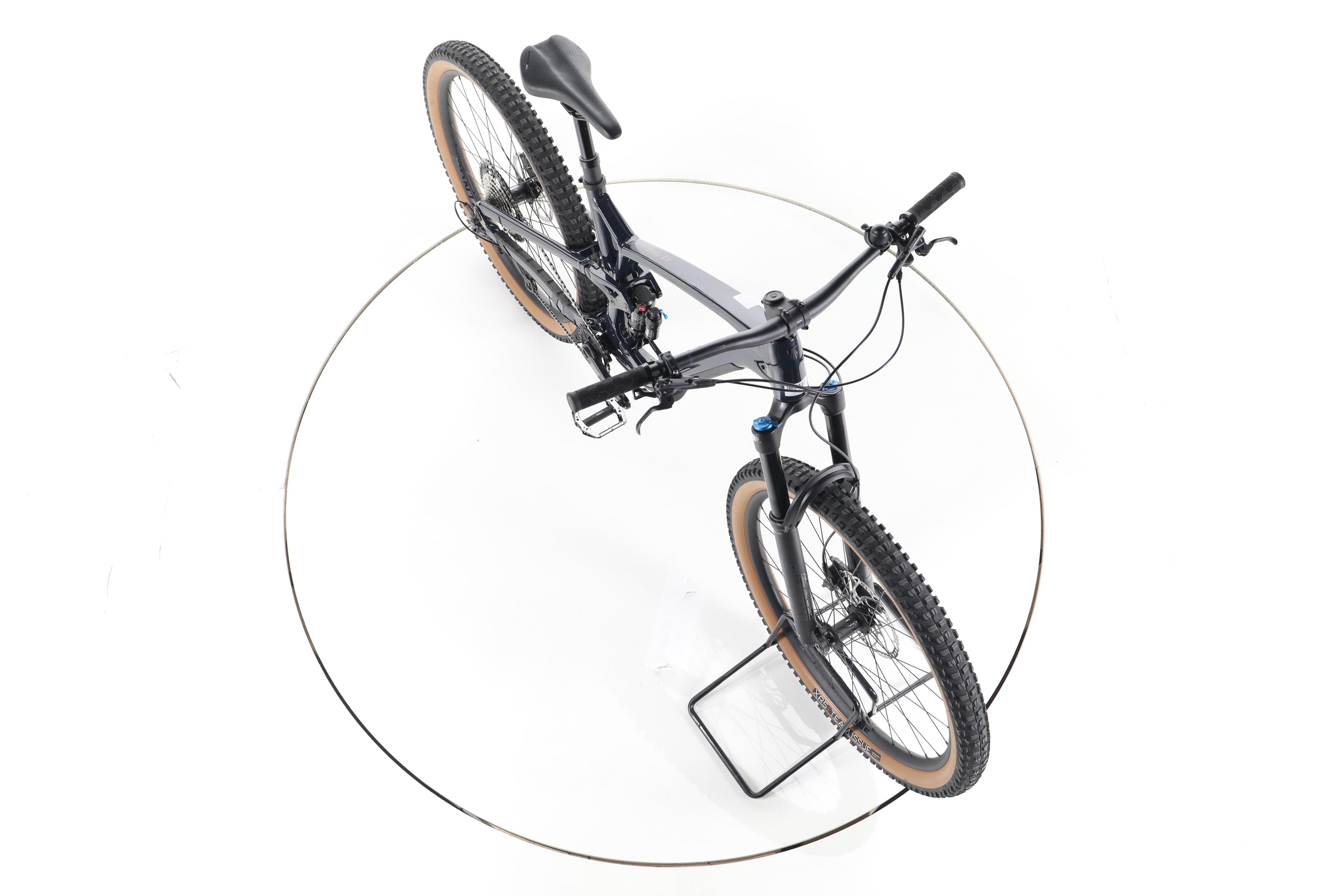 Trek Fuel EX 8 XT Gen 6 - Image 15