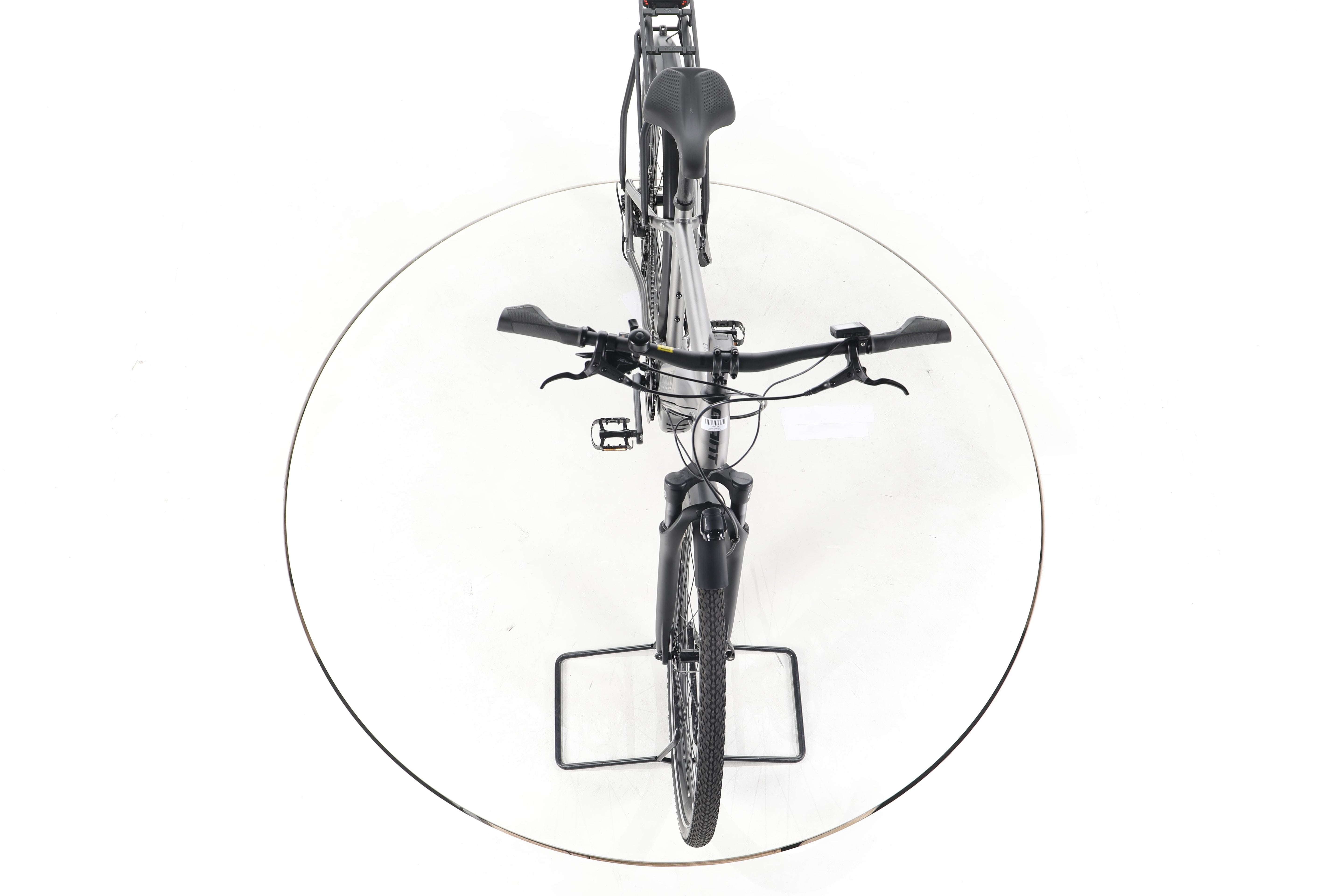 Giant Explore E+ 3 Trekking E-Bike - Image 16
