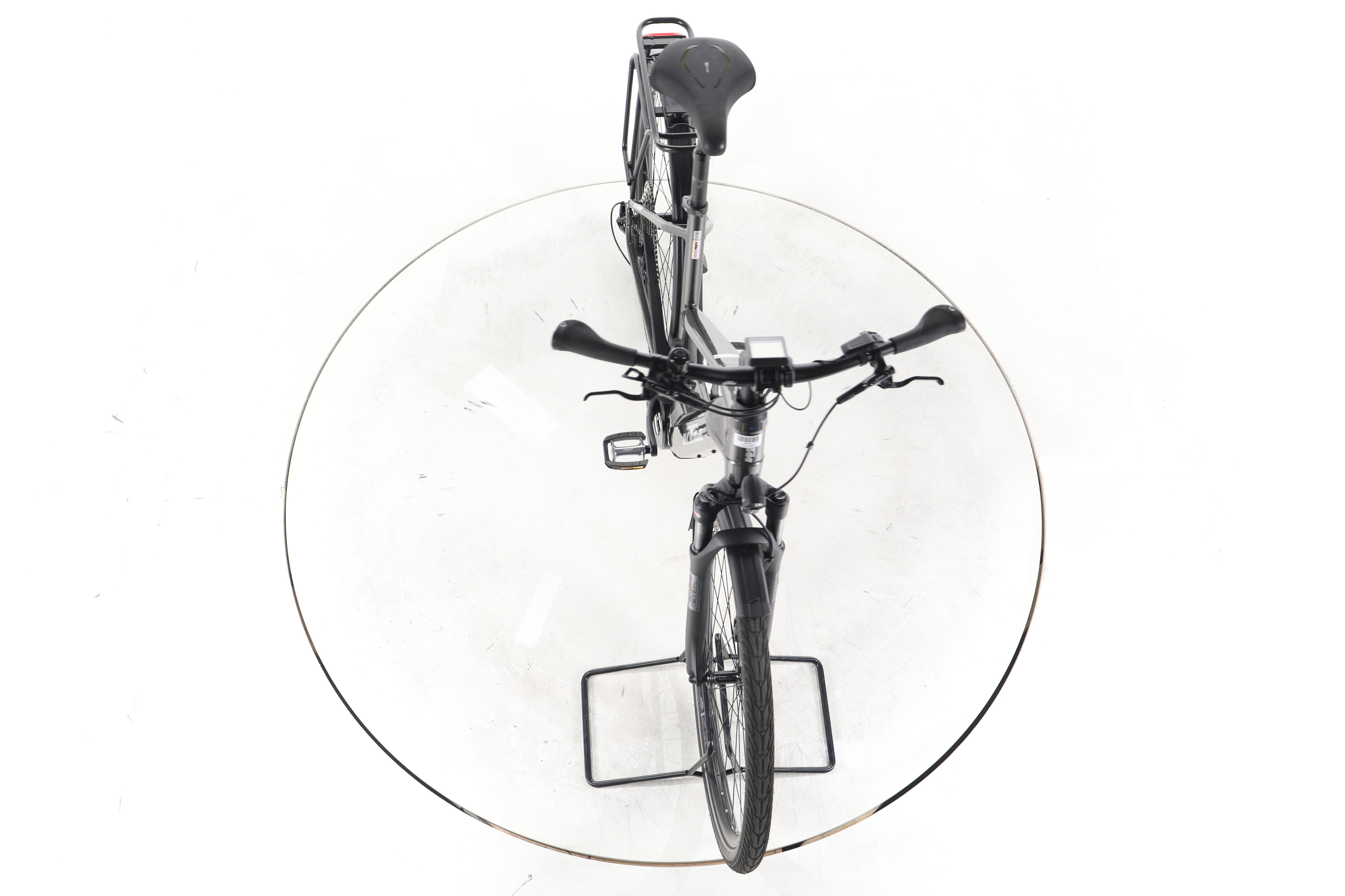 KTM Macina Style 740 Trekking E-Bike - Image 16