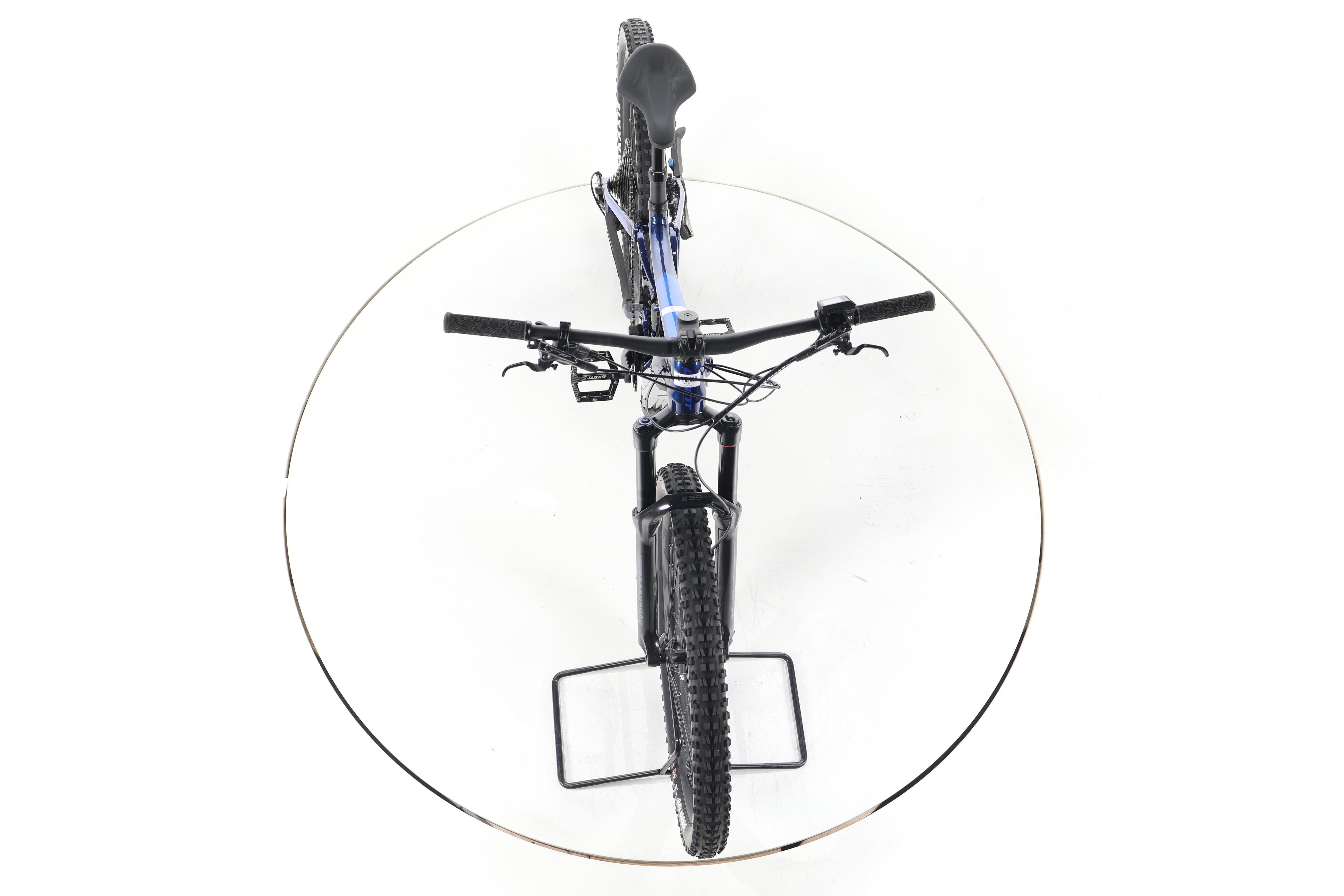 Giant Stance E+ Pro 0 Fully E-Bike - Image 16