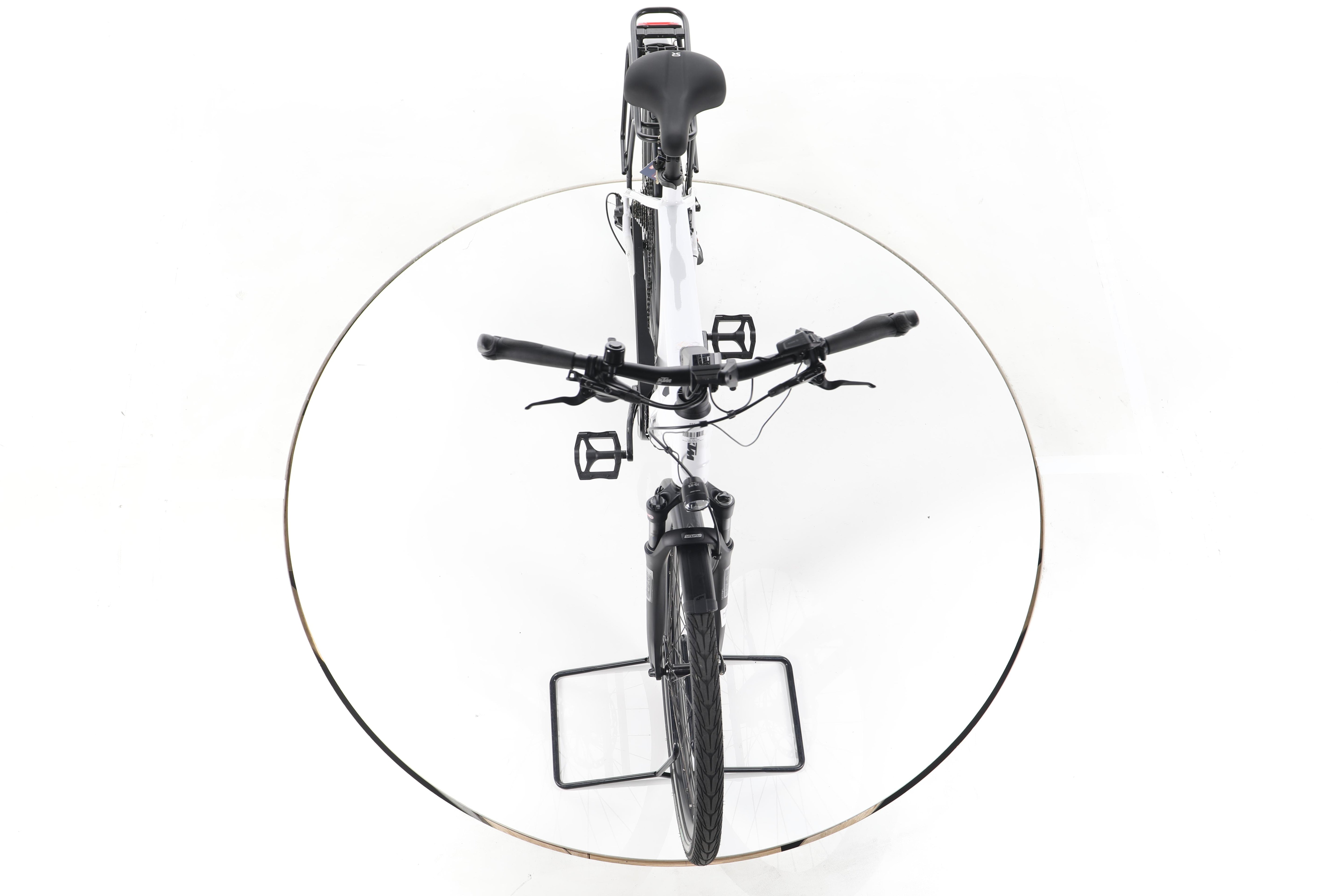 KTM Macina Style 720 Trekking E-Bike - Image 16