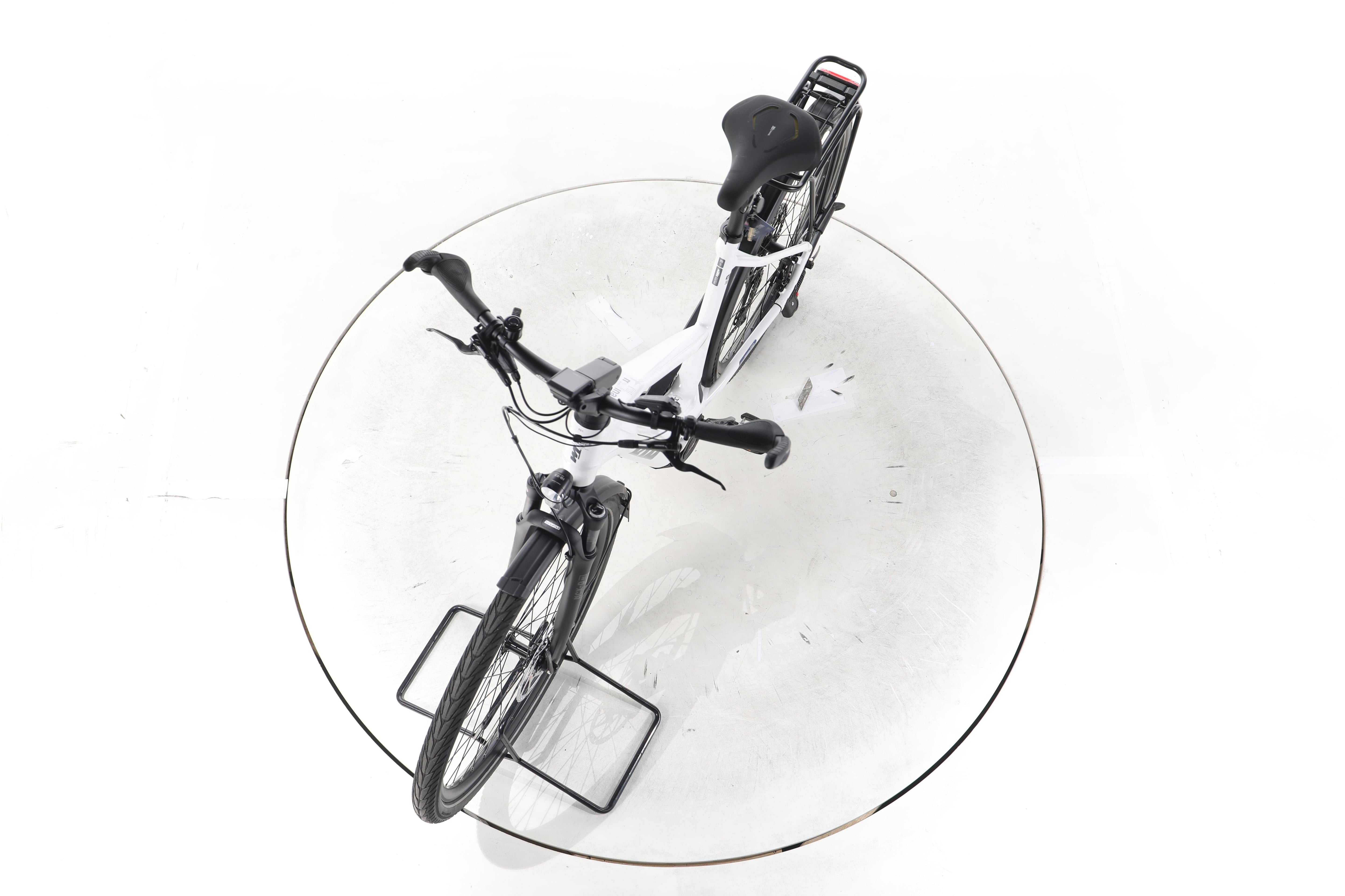 KTM Macina Style 720 Trekking E-Bike - Image 17