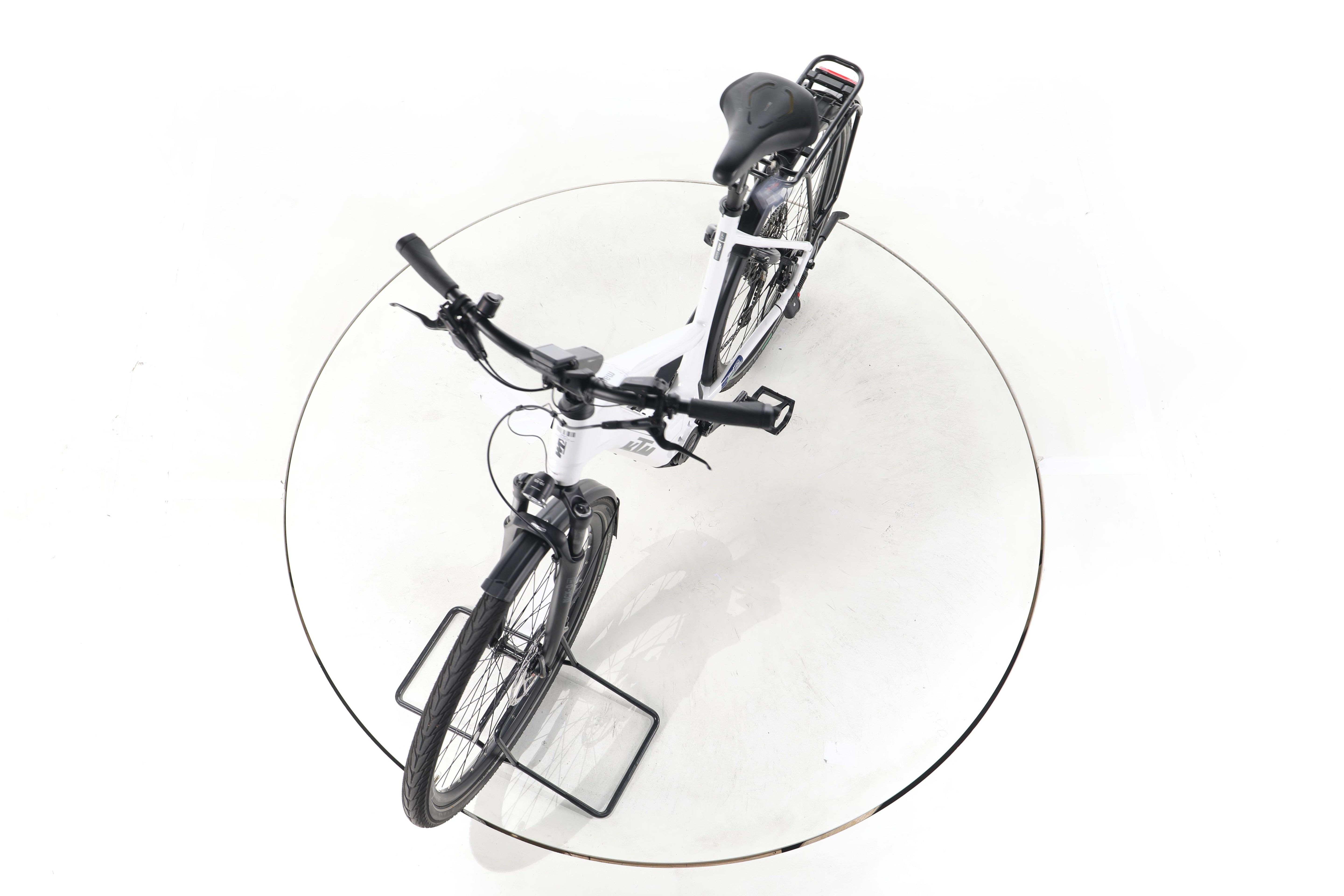 KTM Macina Style 720 Trekking E-Bike - Image 17