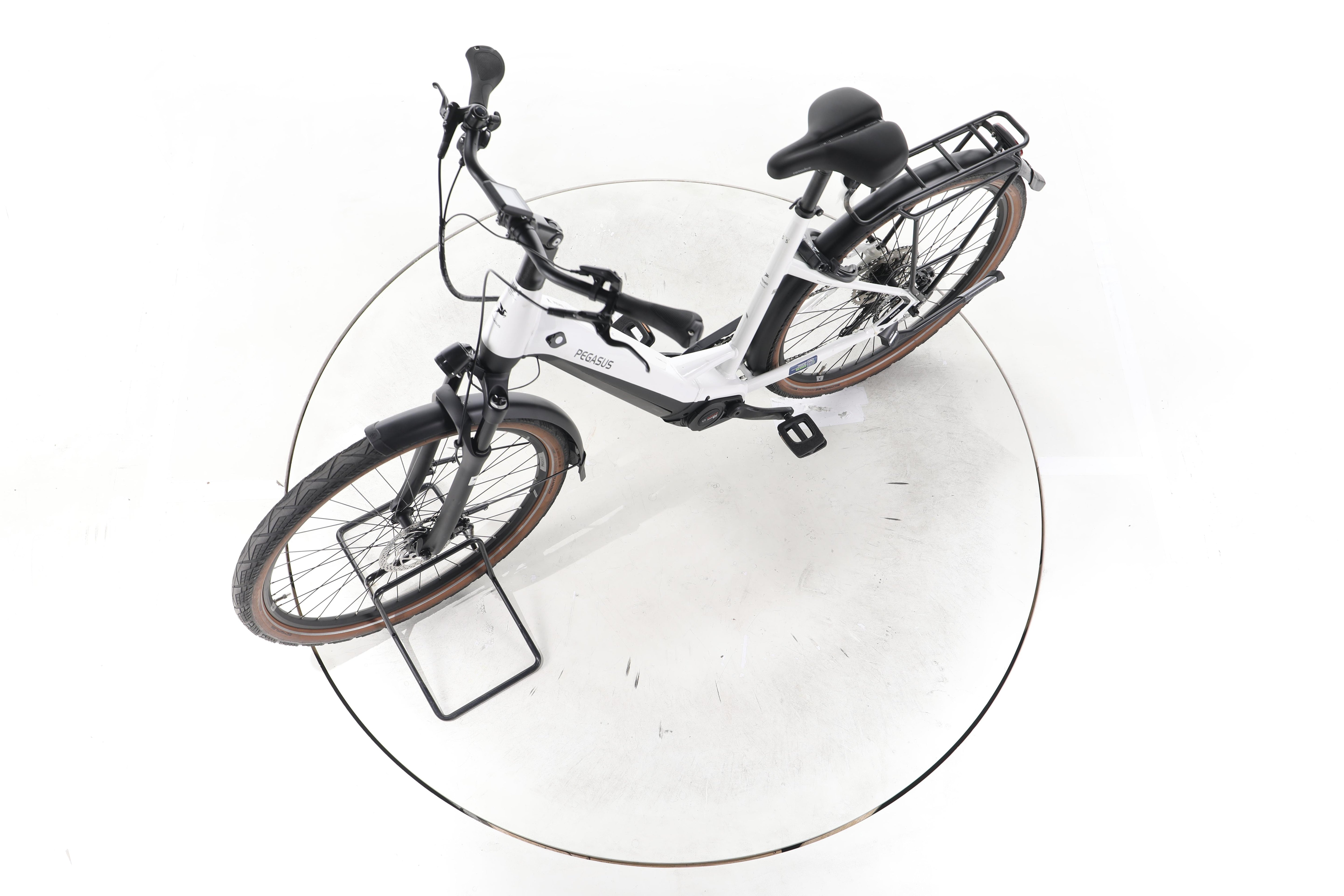 Pegasus Premio EVO Lite Trekking E-Bike Tiefeinsteiger - Image 18