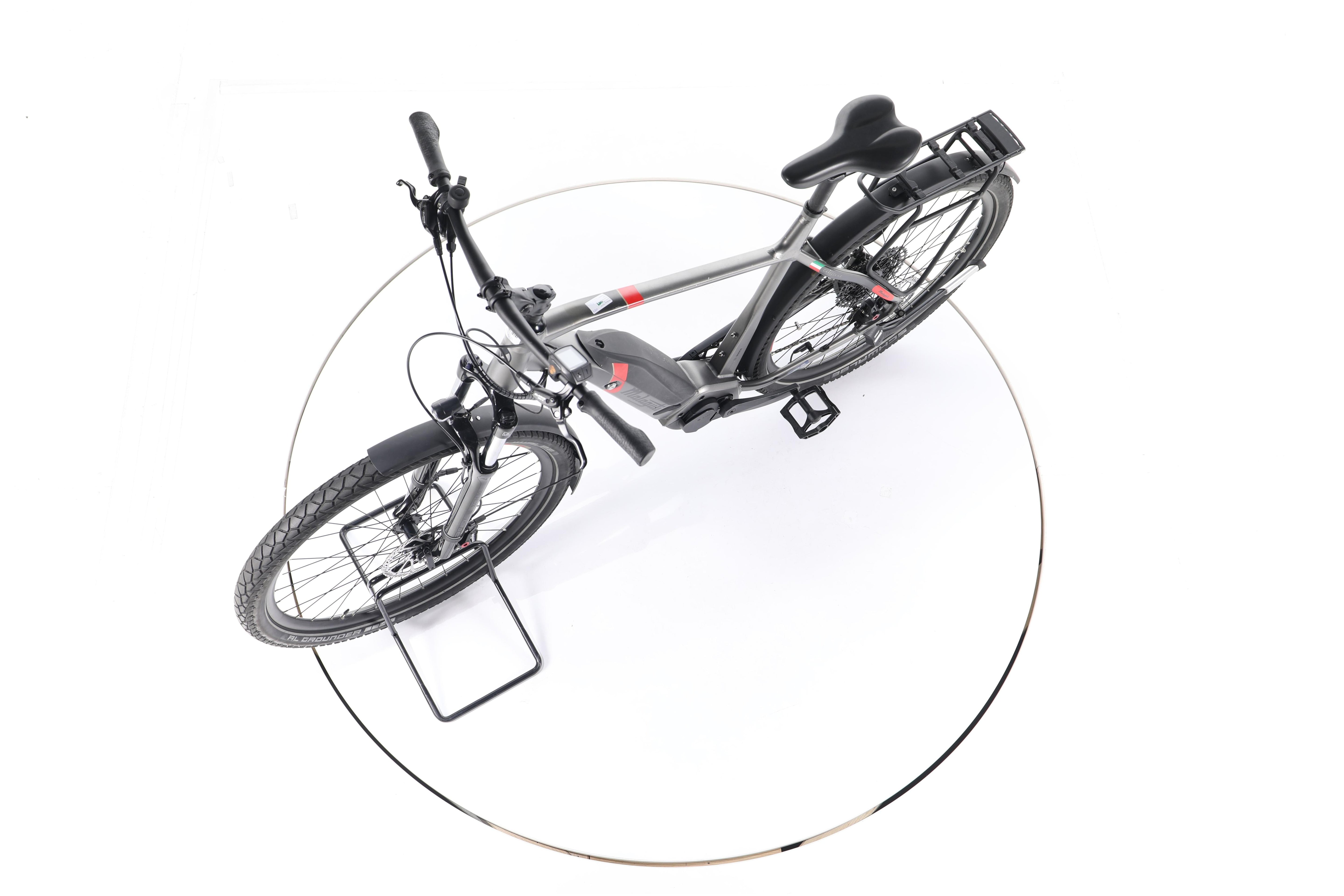 Malaguti Carezza 4.0 Trekking E-Bike - Image 18