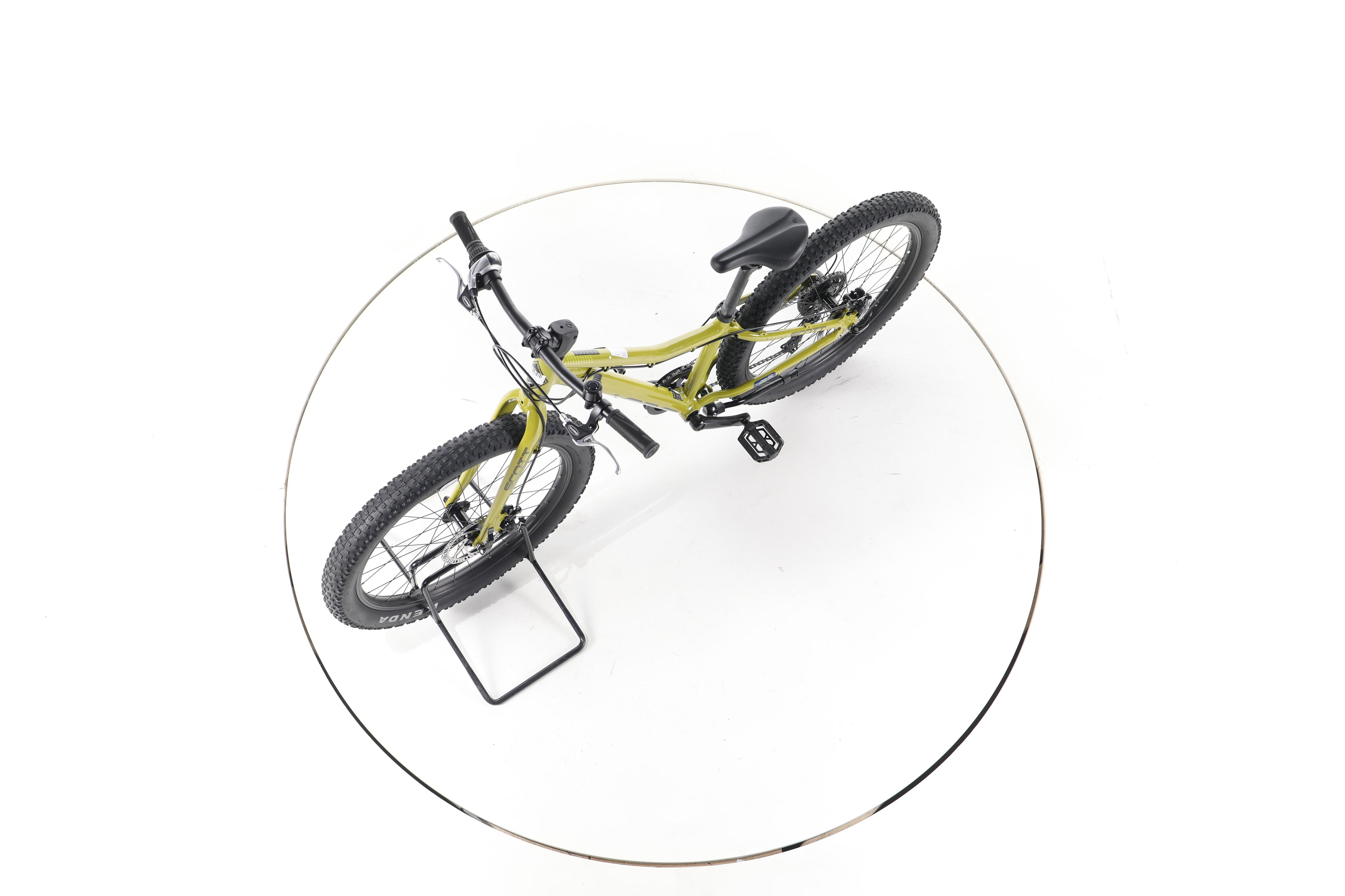 Scott Roxter 24 - Image 18