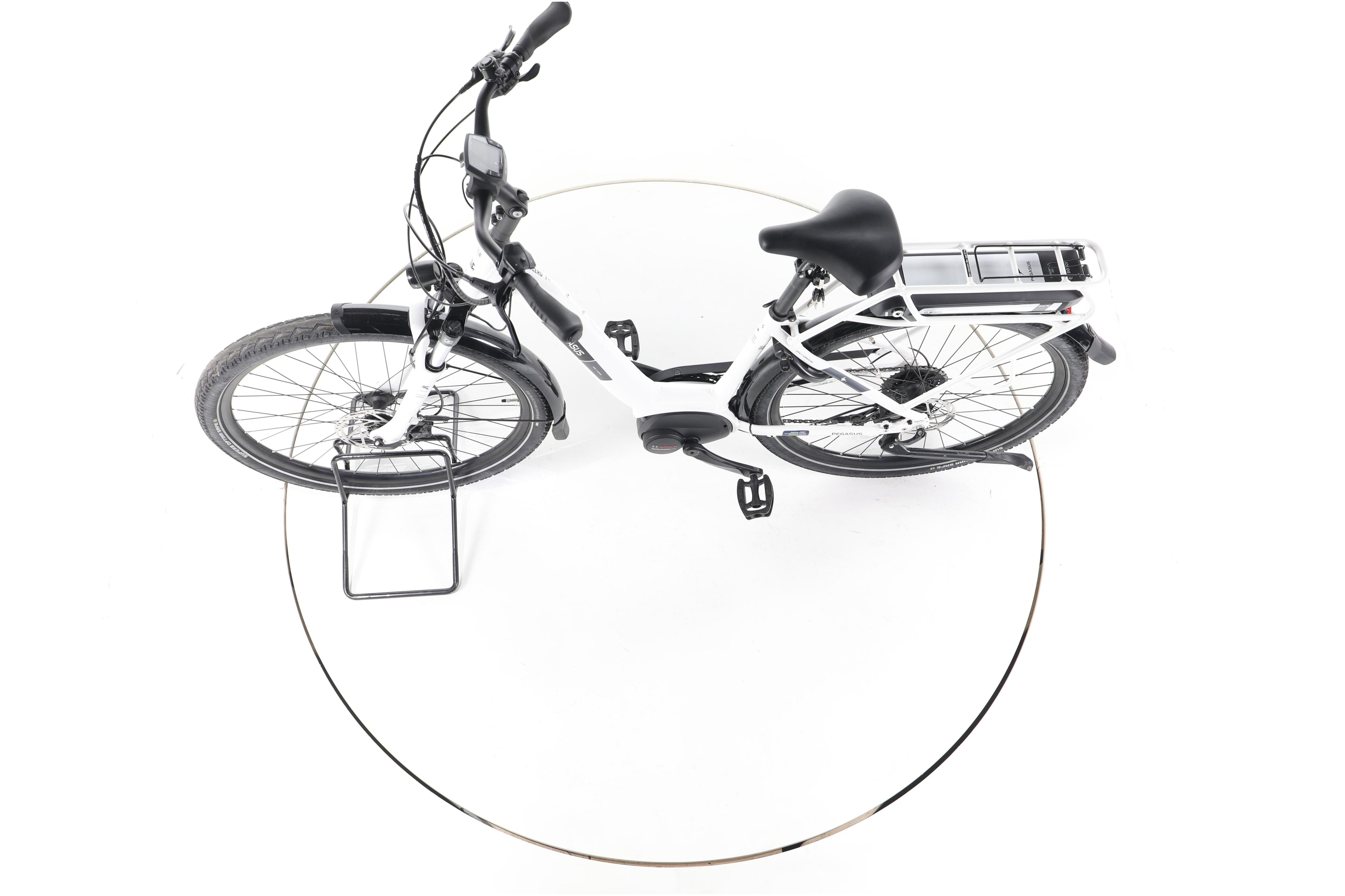 Pegasus Solero E9 Performance Trekking E-Bike Tiefeinsteiger - Image 19