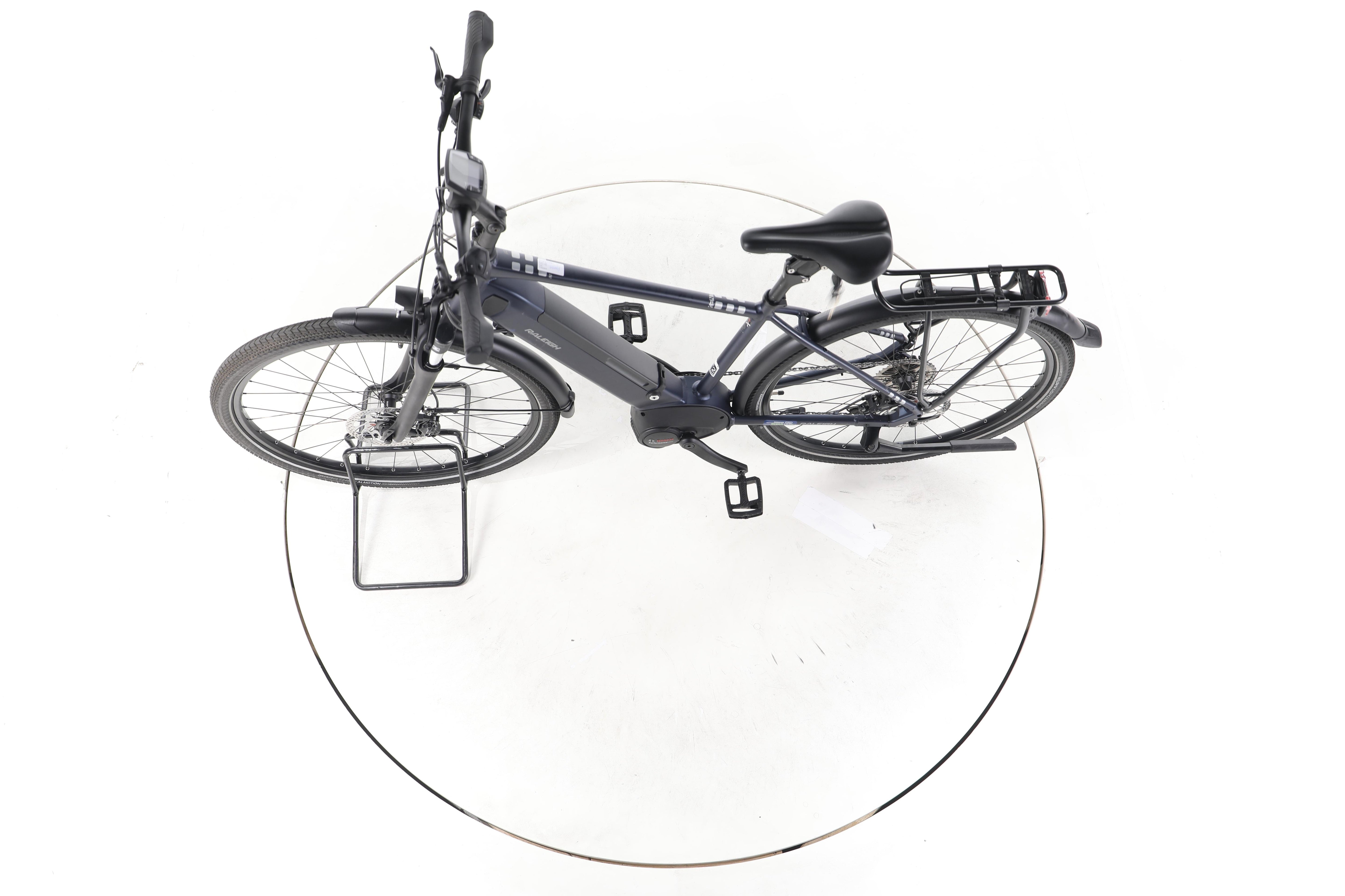 Raleigh Kent 9 Trekking E-Bike - Image 19