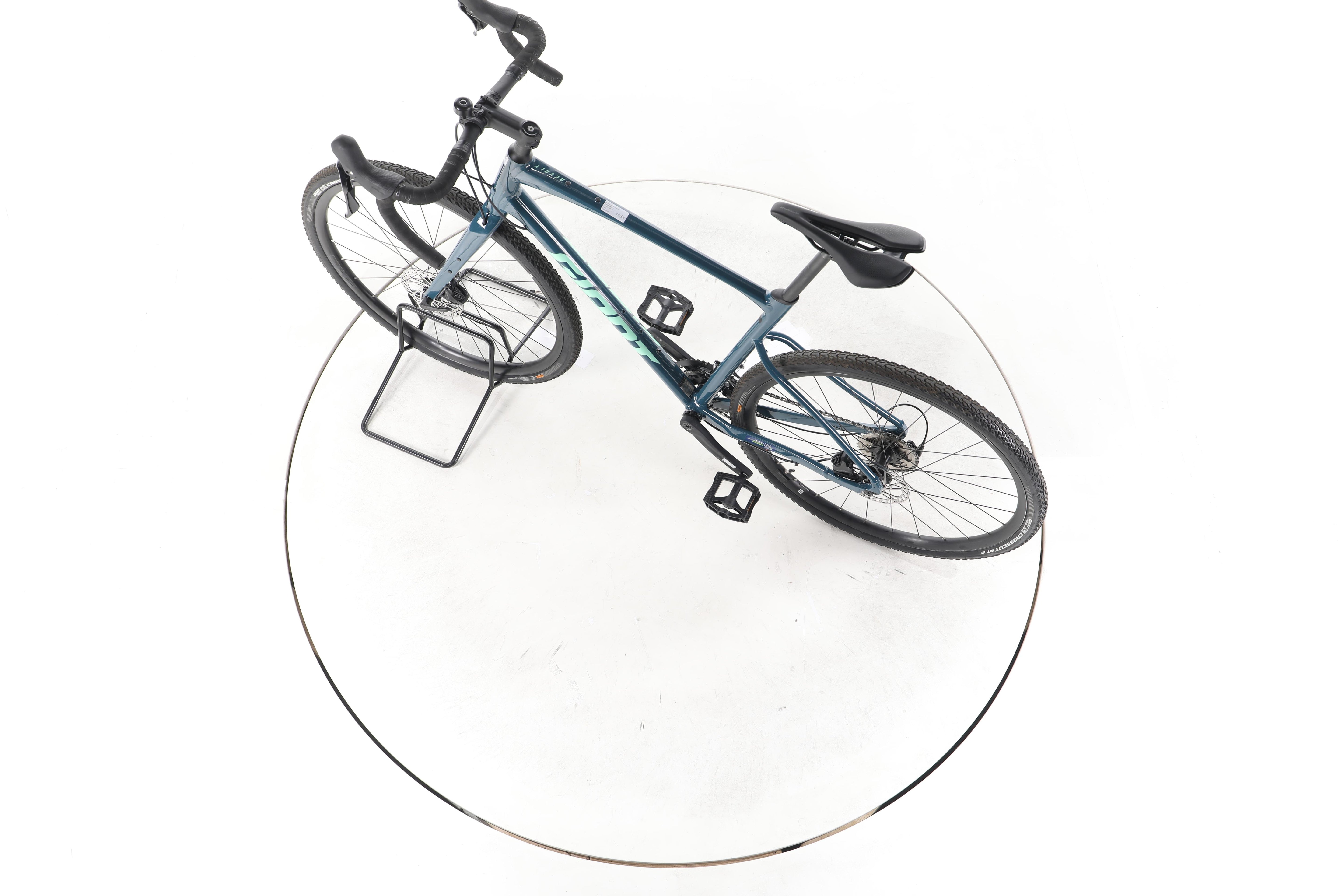 Giant Revolt 1 Gravelbike 2024 - Image 20