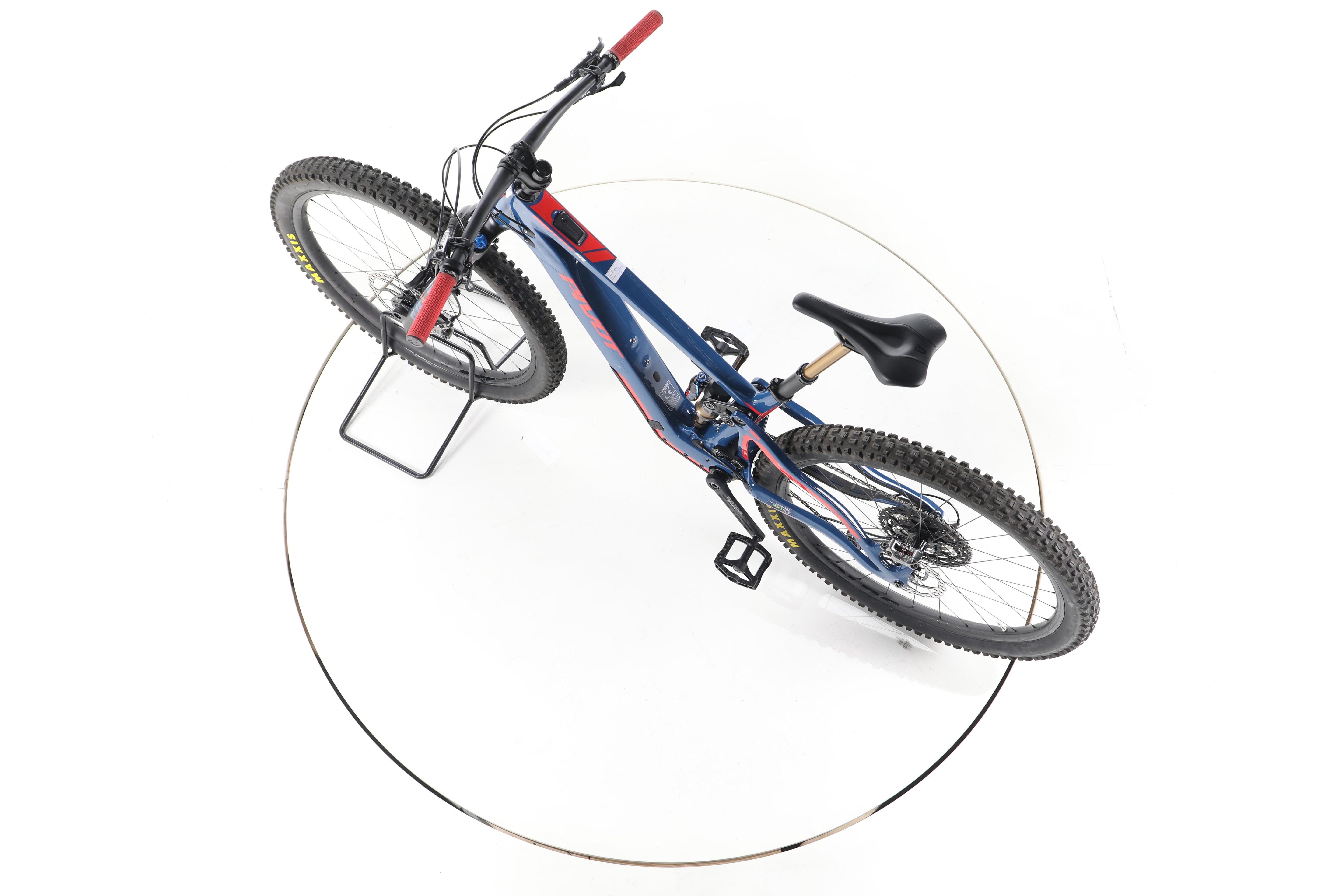 Pivot Cycles Shuttle SL Team XTR Fully E-Bike Carbon - Image 20