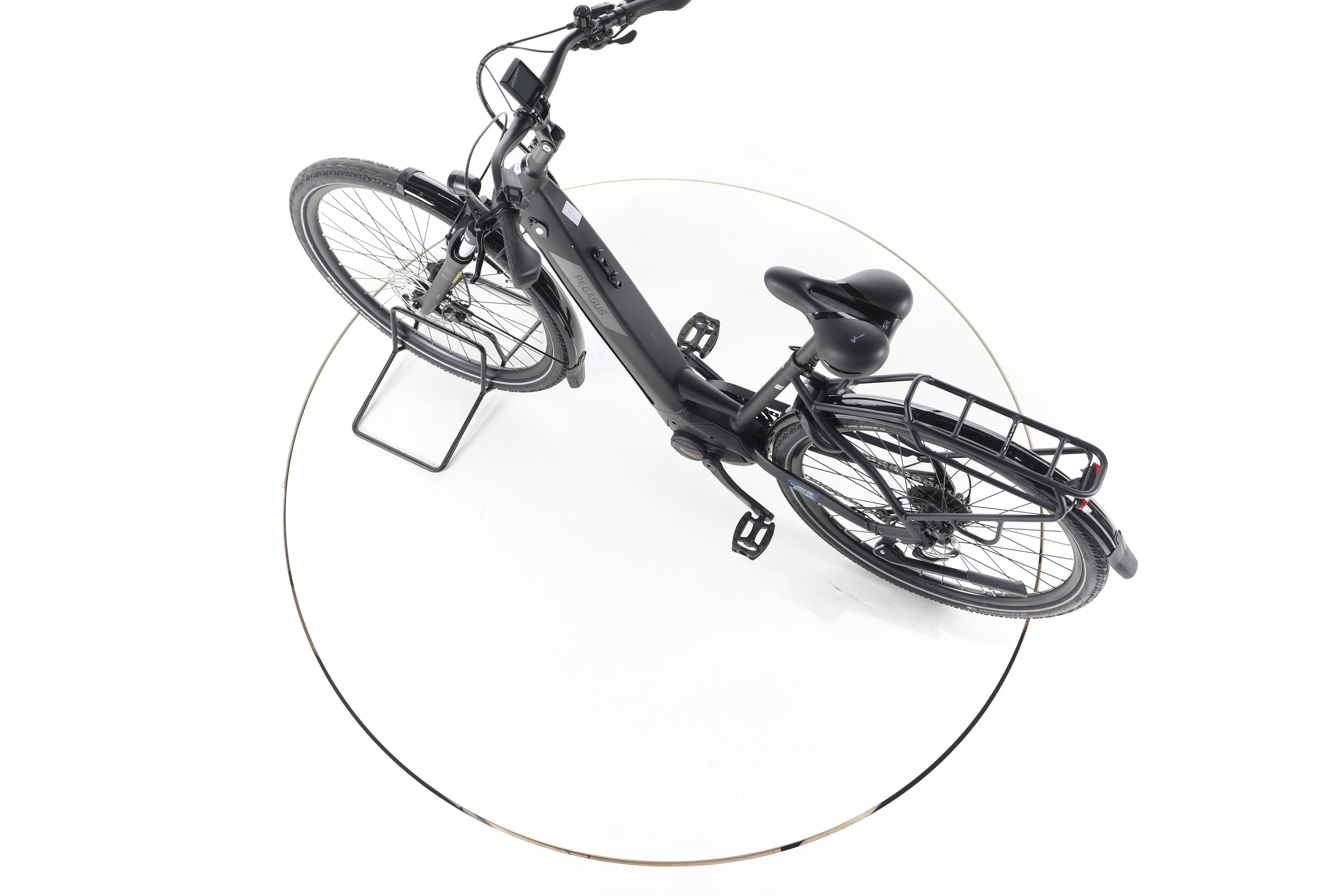 Pegasus Solero EVO Trekking E-Bike Tiefeinsteiger - Image 20