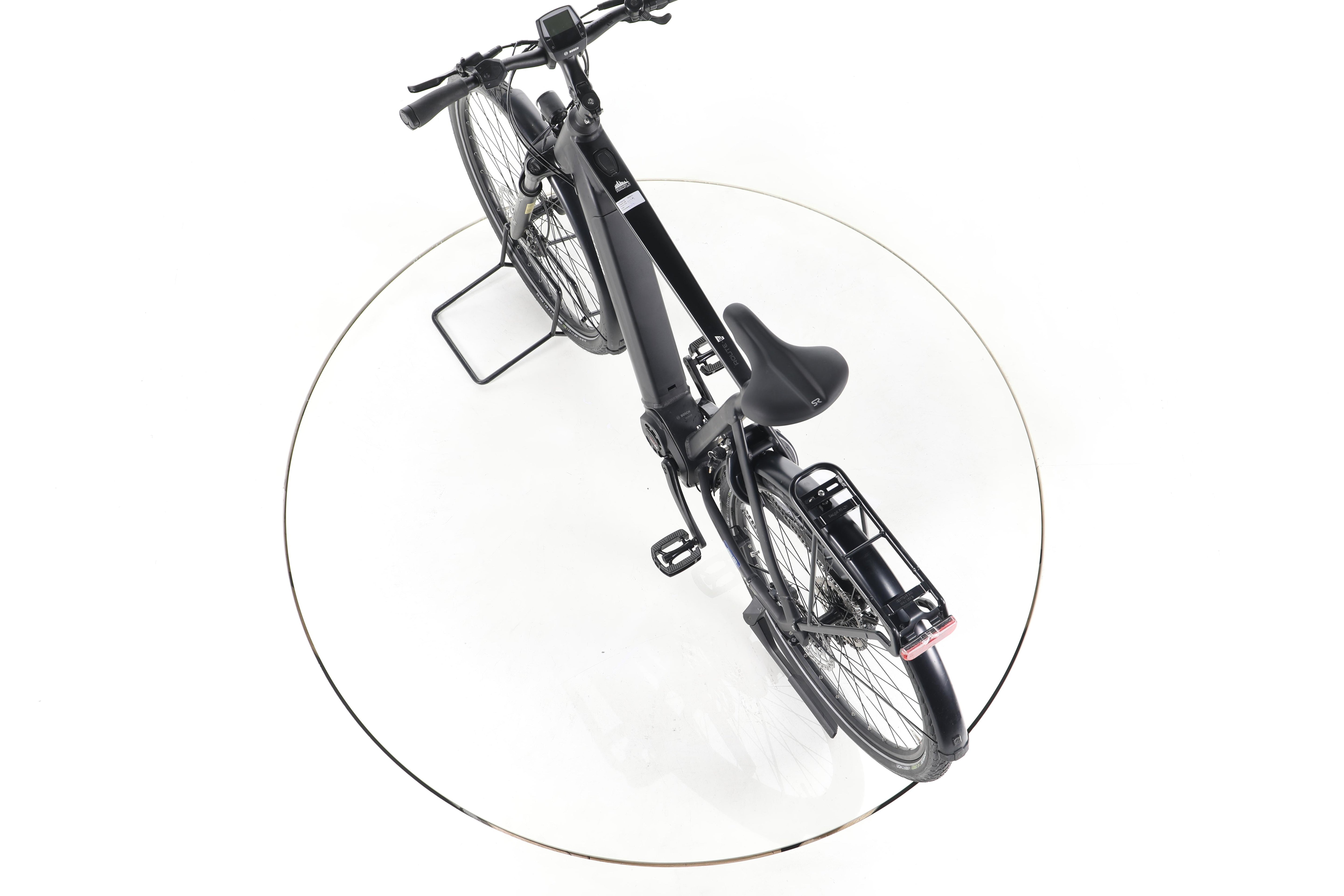 Carver Route E.510 Trekking E-Bike - Image 21