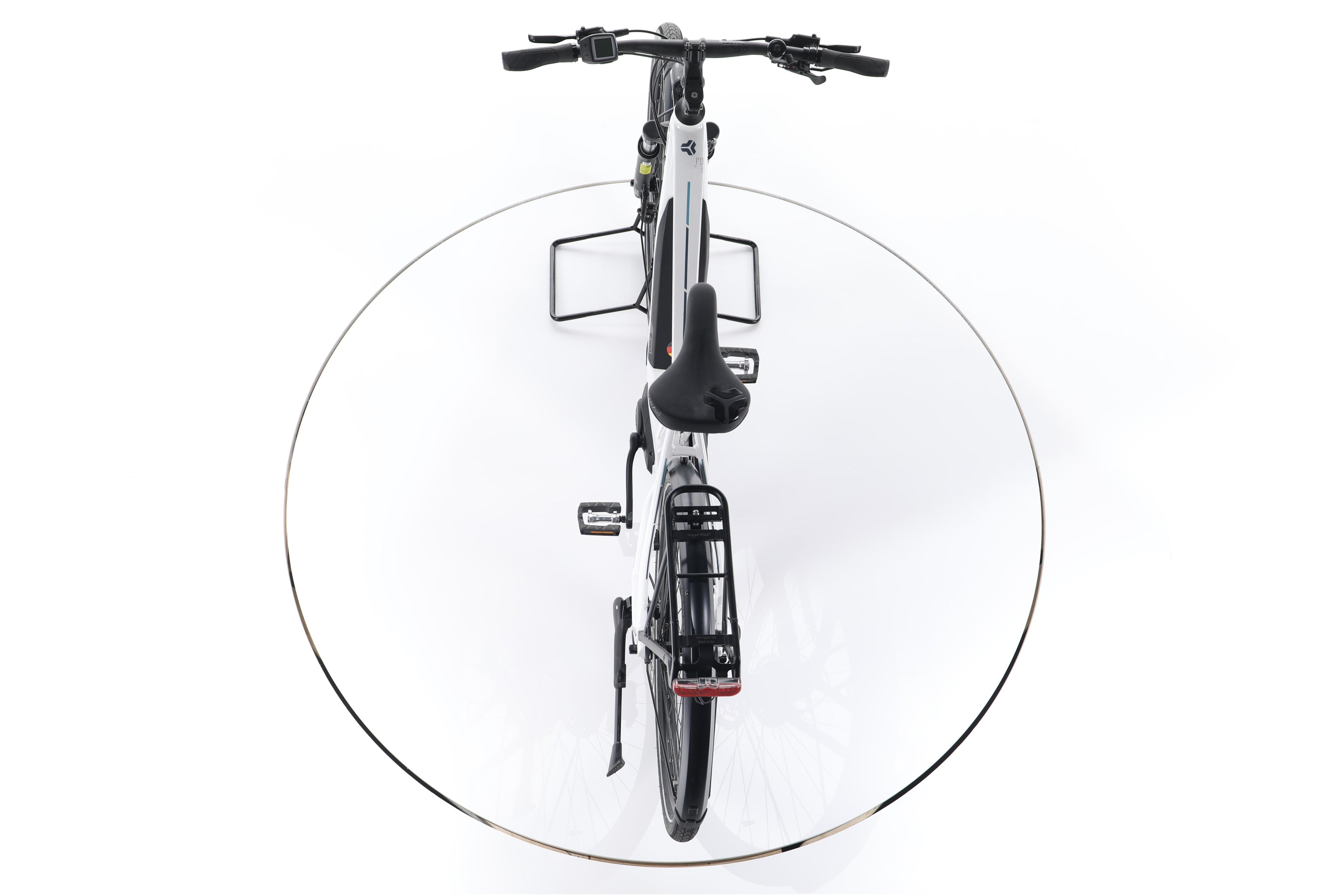 Carver Route E.410 Trekking E-Bike - Image 22