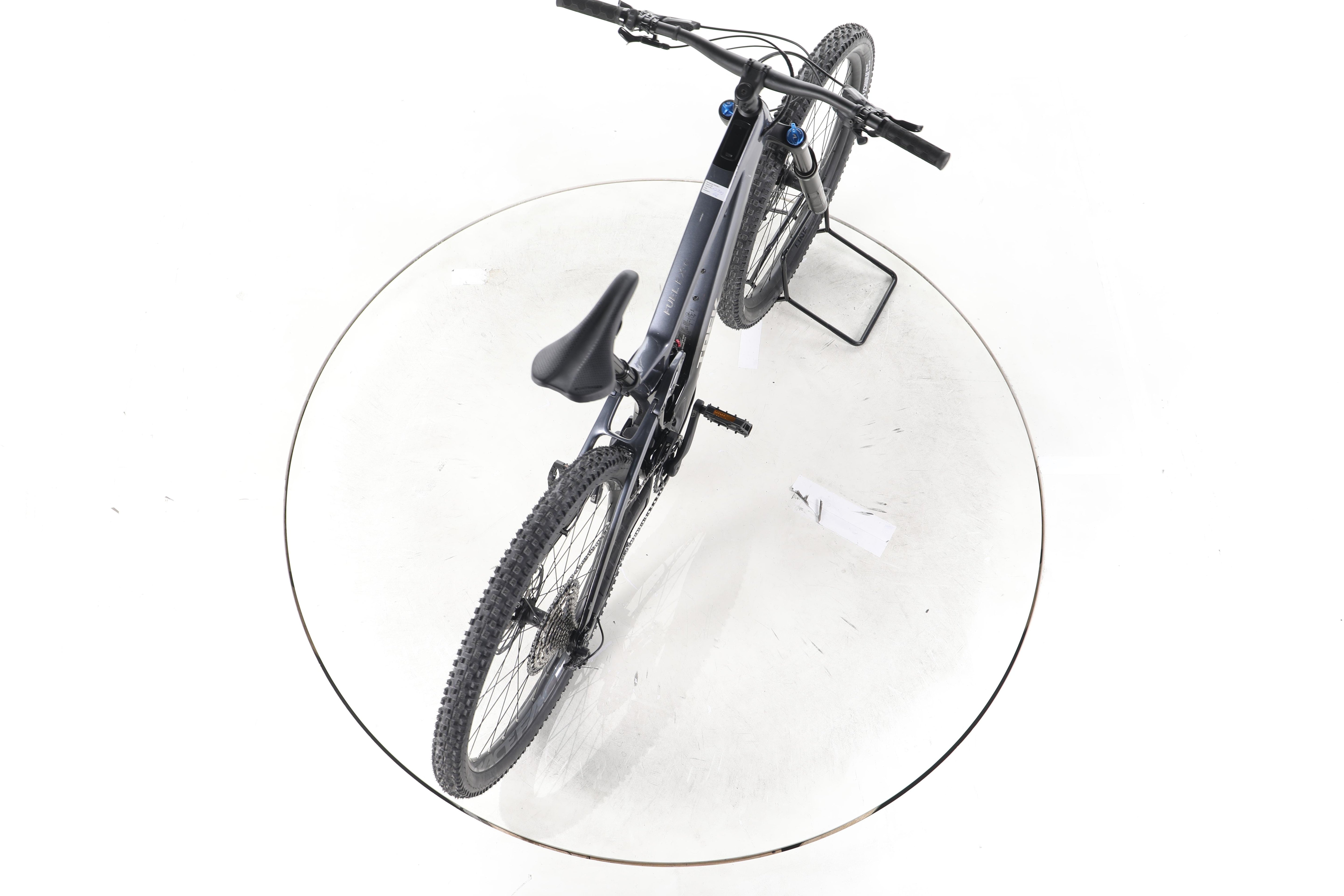 Trek Fuel EXe 9.7 E-Bike Fully Carbon - Image 23