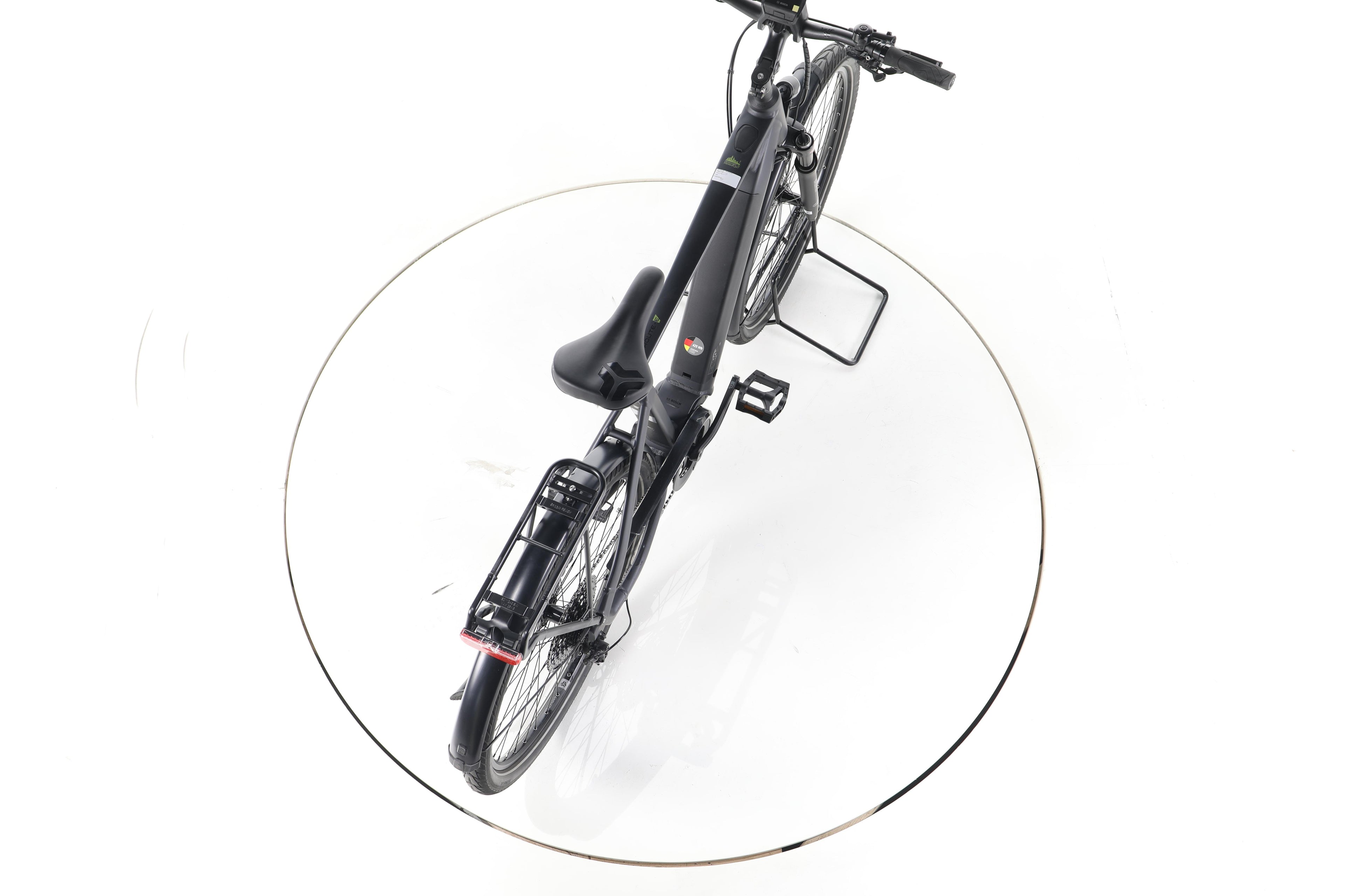 Carver Route E.540 Trekking E-Bike - Image 23