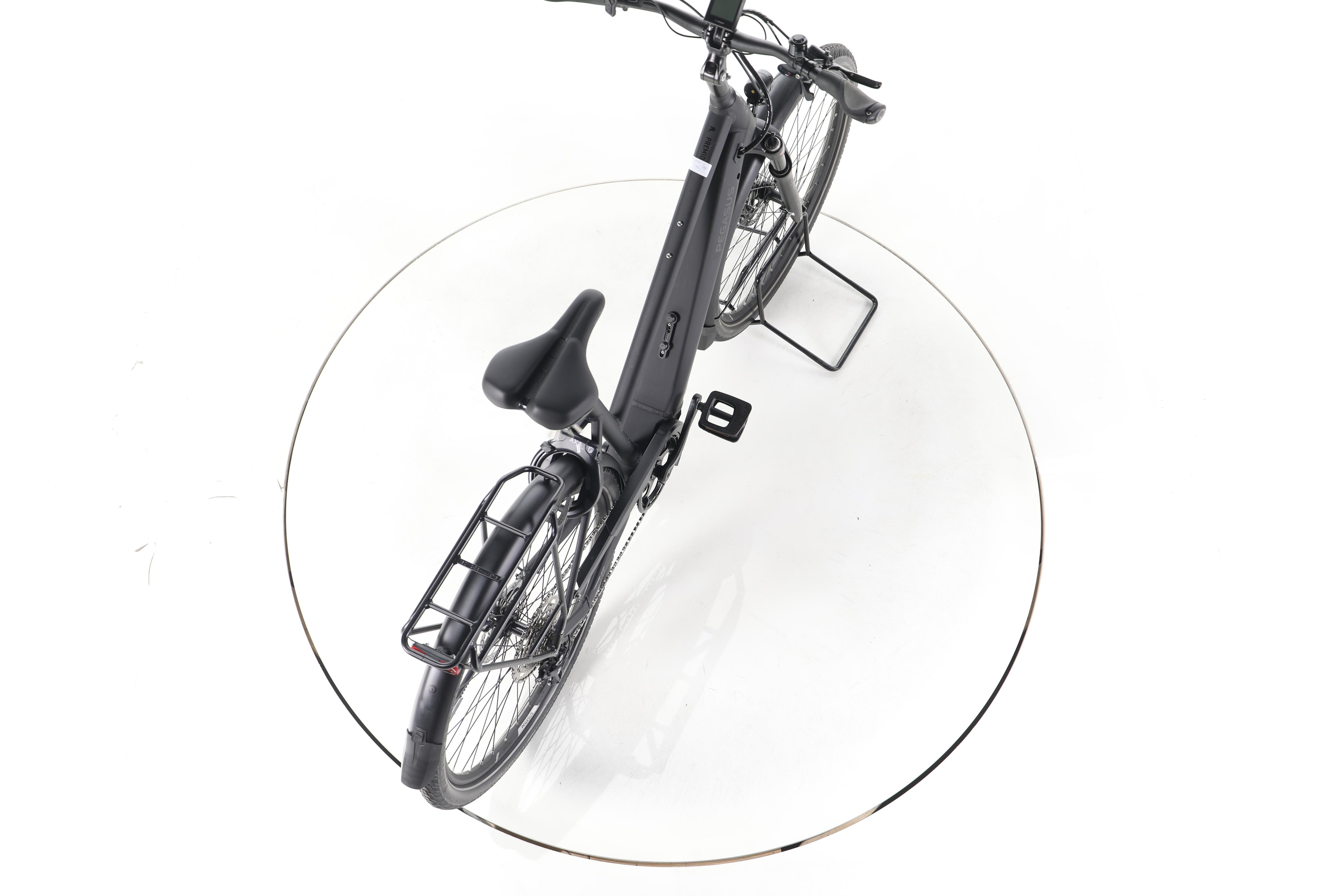 Pegasus Premio EVO 10 Lite Trekking E-Bike Tiefeinsteiger - Image 23