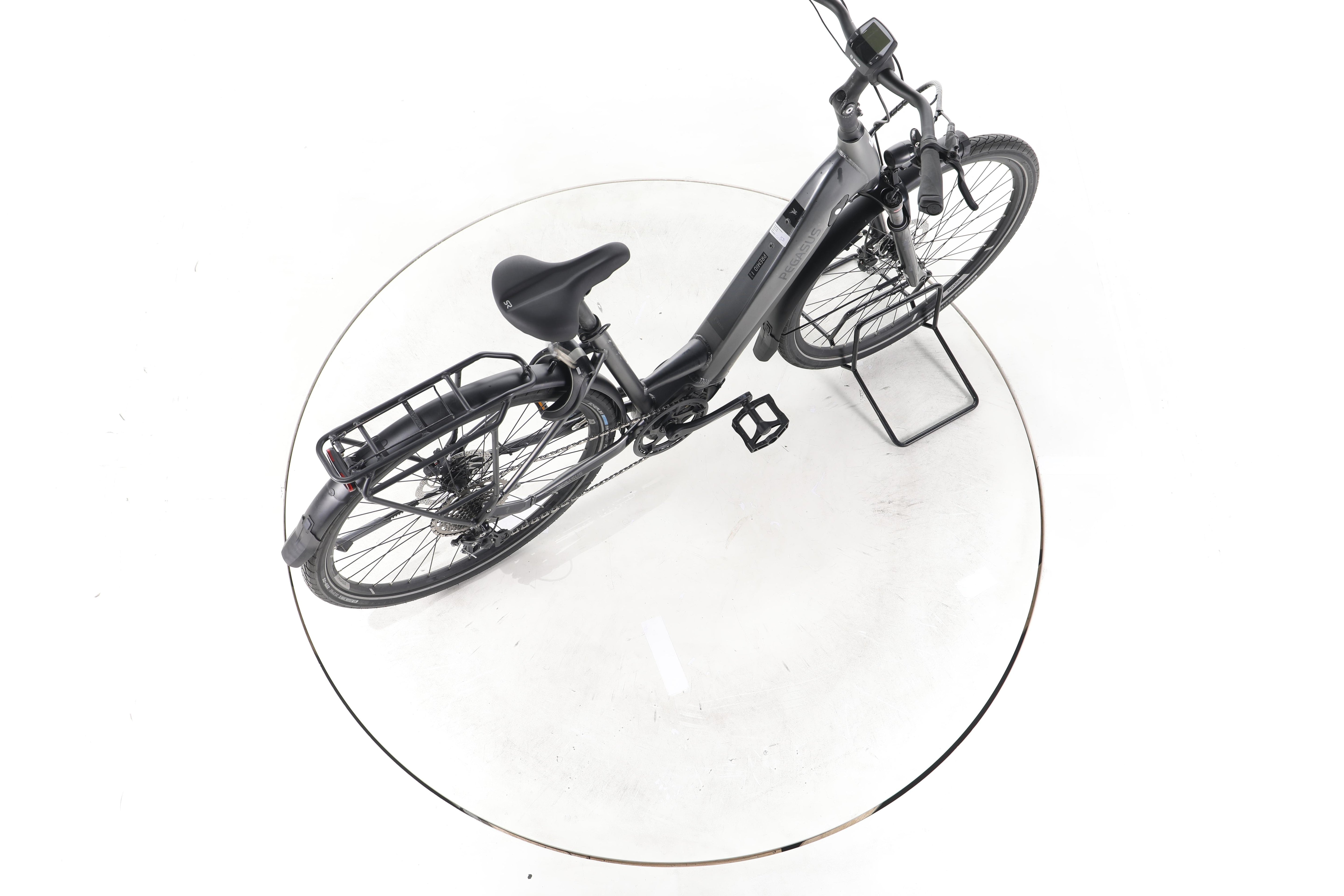 Pegasus Premio EVO 10 Lite Trekking E-Bike Tiefeinsteiger - Image 24
