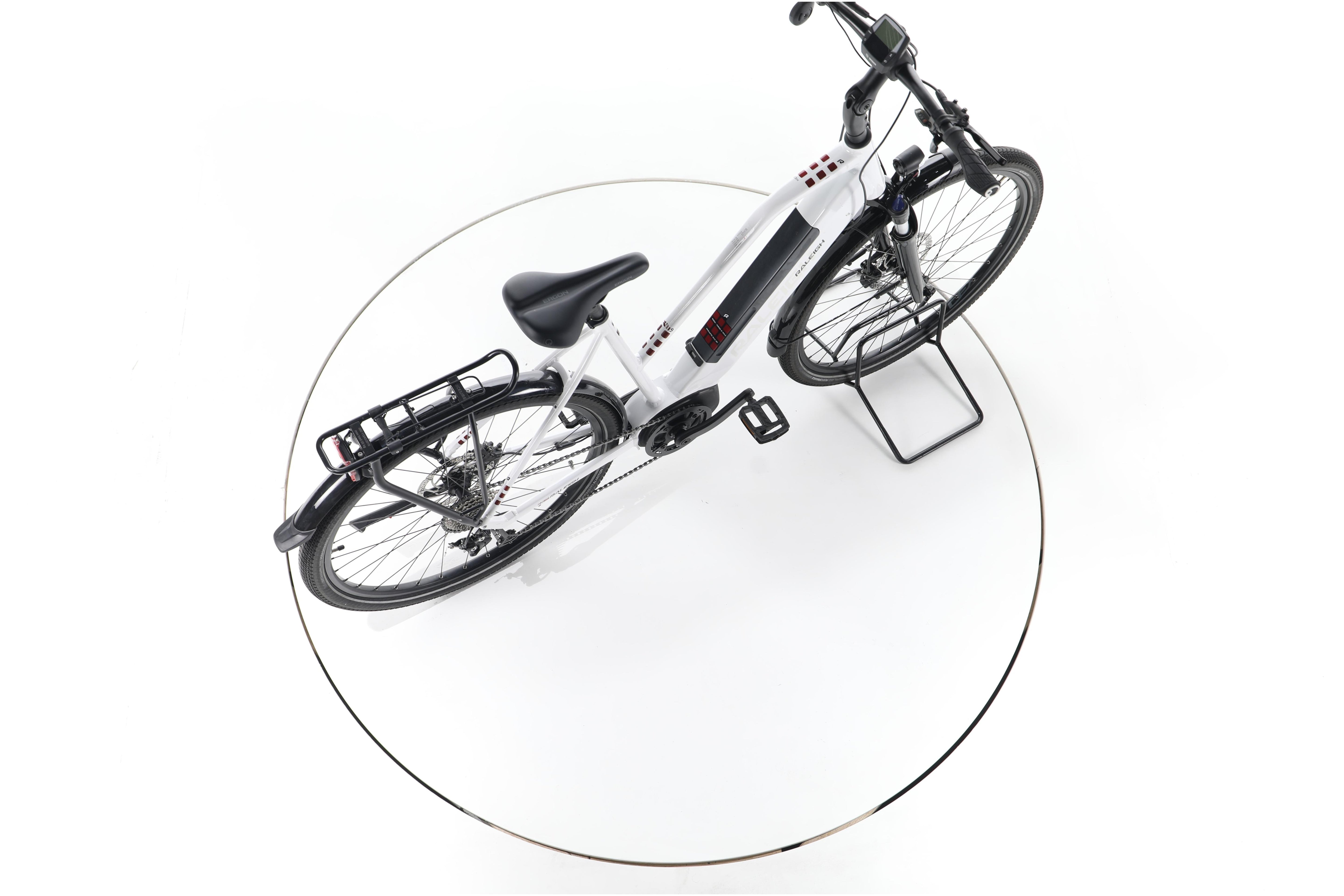 Raleigh Kent 9 Trekking E-Bike - Image 24