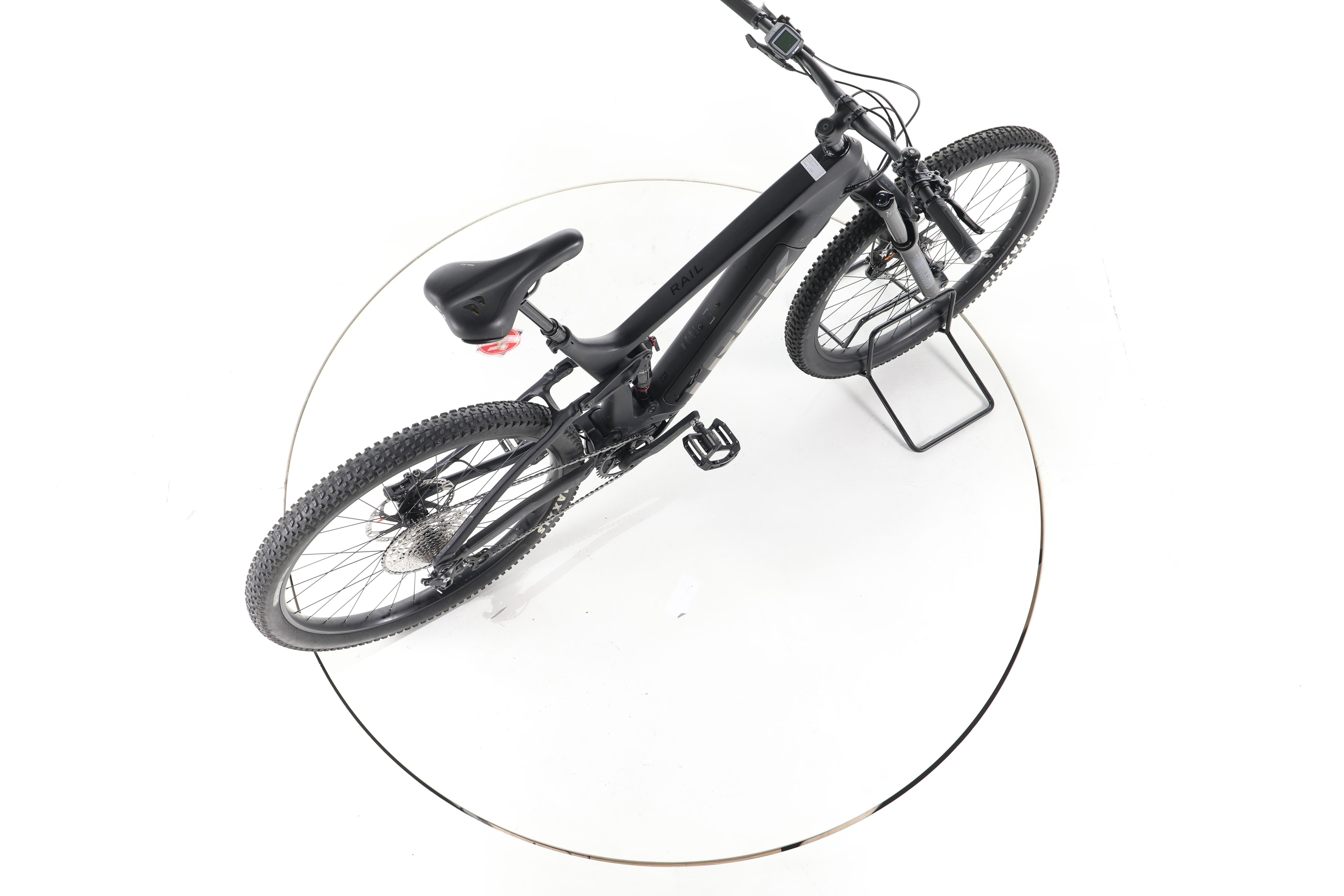 Trek Rail 9.5 E-Bike Fully Carbon - Image 24