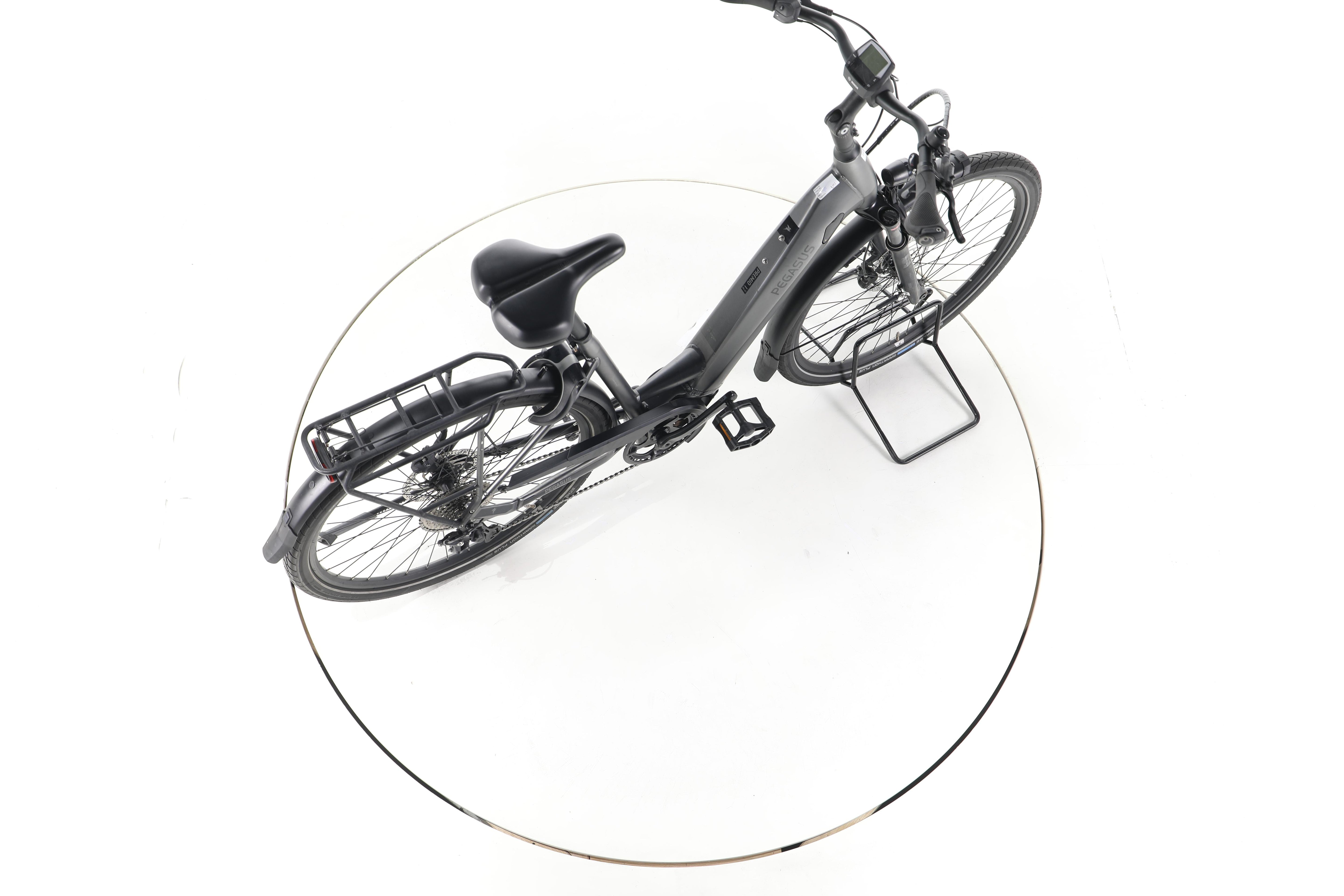 Pegasus Premio EVO 10 Lite Trekking E-Bike Tiefeinsteiger - Image 24