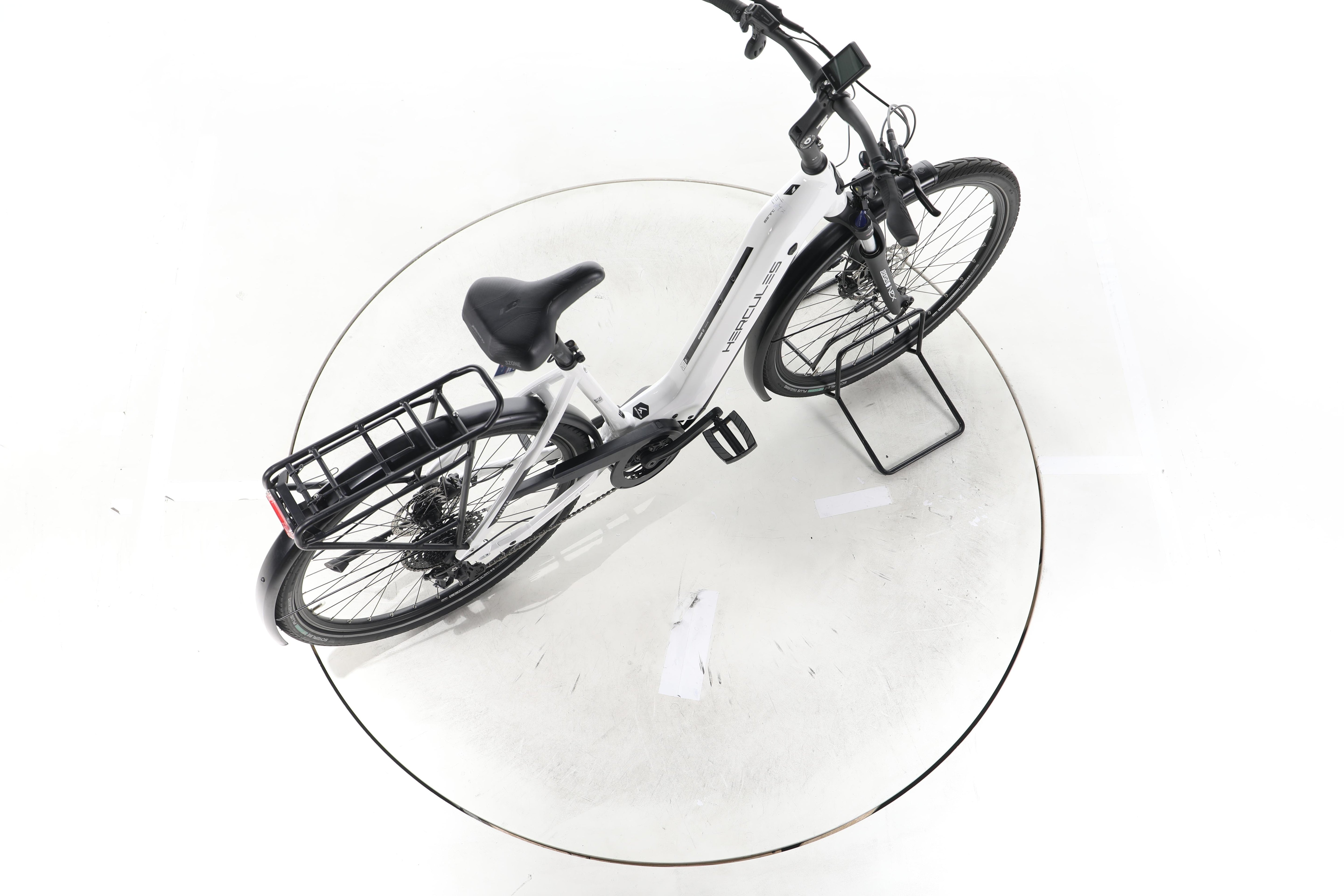 Hercules Futura Sport I-10 Trekking E-Bike Tiefeinsteiger - Image 24